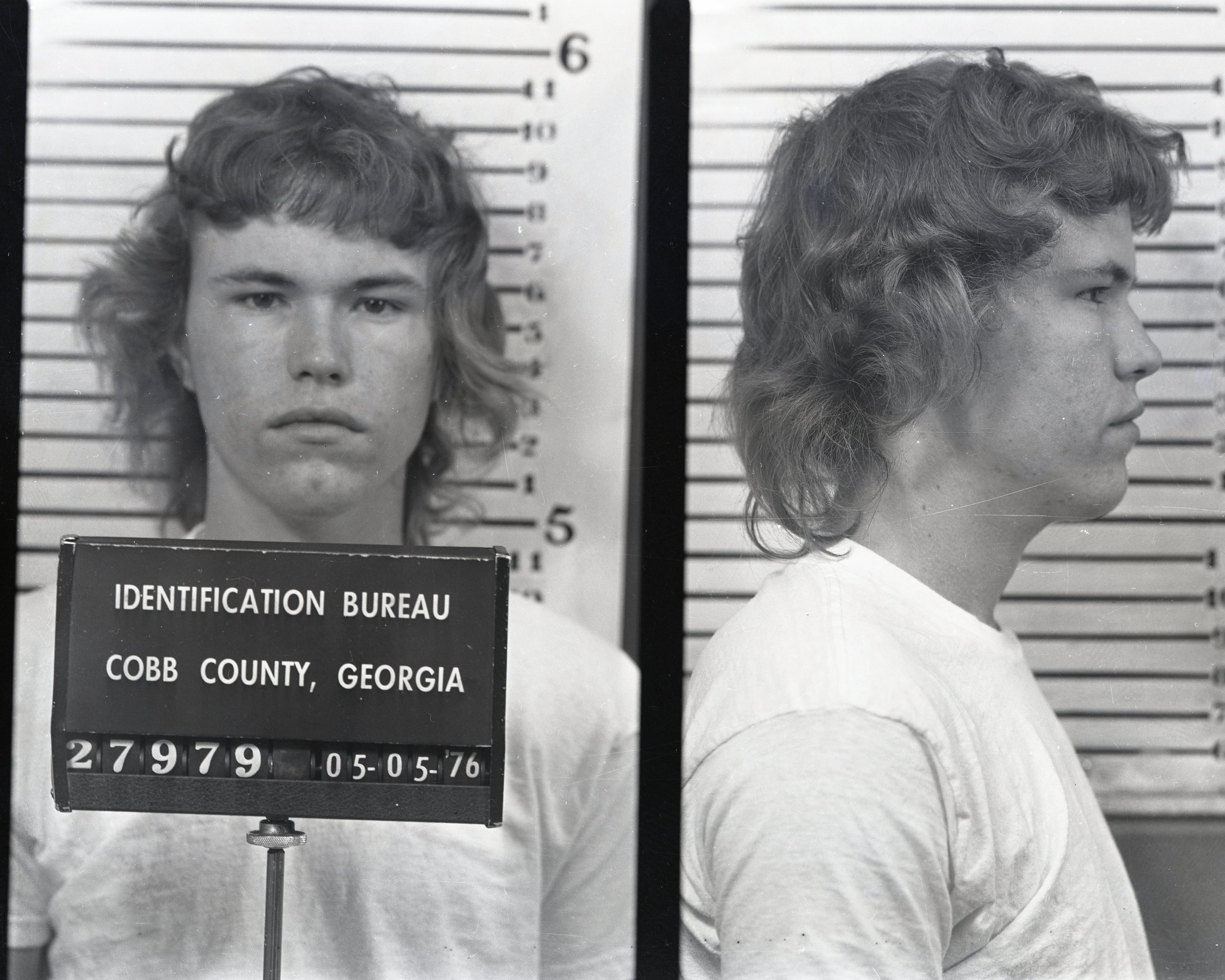 Booking photos of Virgil Presnell Jr. in 1976, when he was 22 years old. (Cobb County Sheriff's Office)