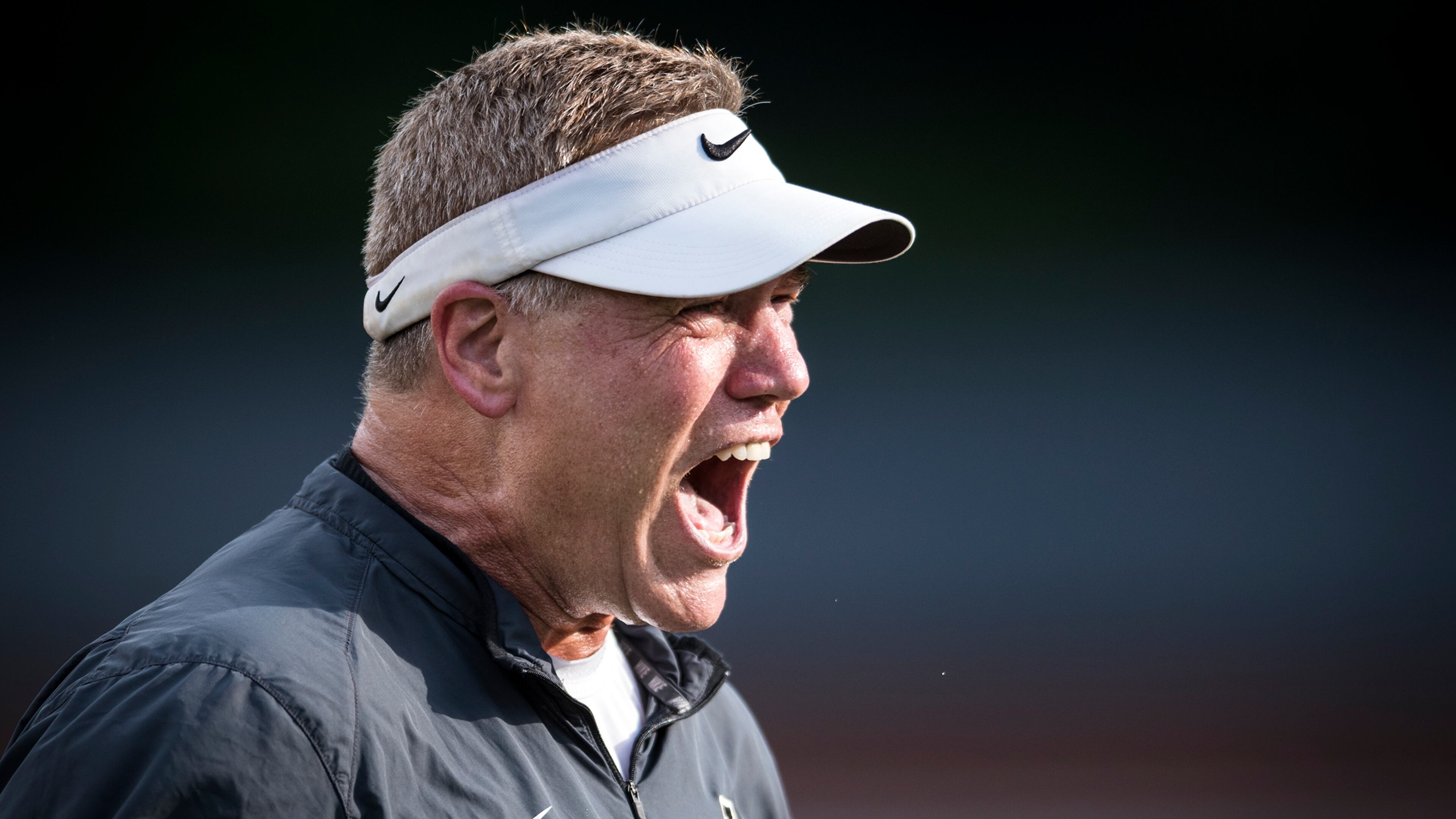 Appalachian State University defensive coordinator Nate Woody shouts instructions to his players during practice on Wednesday, August 2, 2017 in Boone, N.C. (Journal Photo by Andrew Dye) 20170803w_spt_appphotos