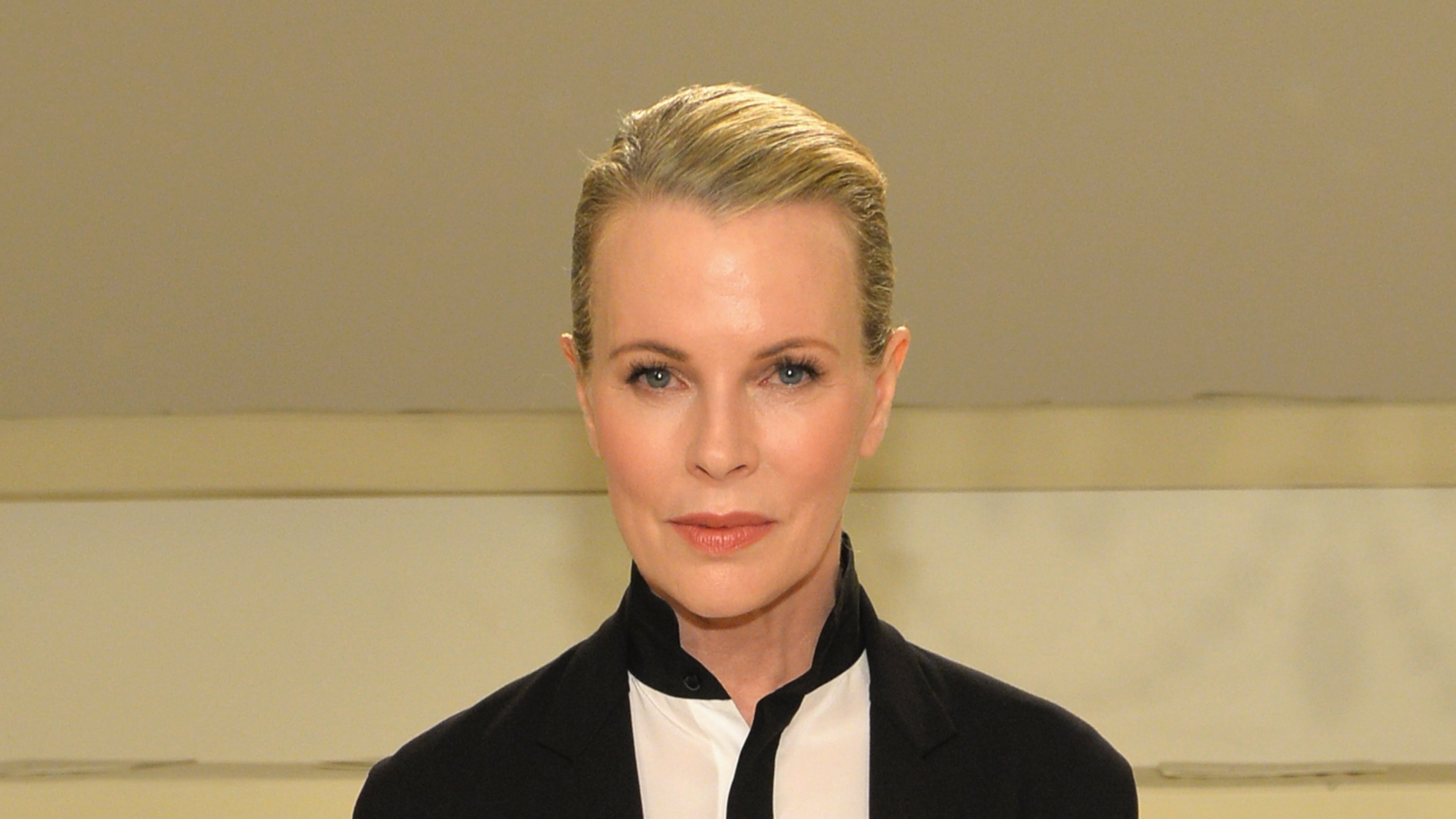 Actor and native Georgian Kim Basinger filed for bankruptcy in 1993, according to Forbes, after losing nearly $9 million to a production company after refusing to star in its film. She was also forced to sell the private property she owned in Braselton, and in total lost $19 million.