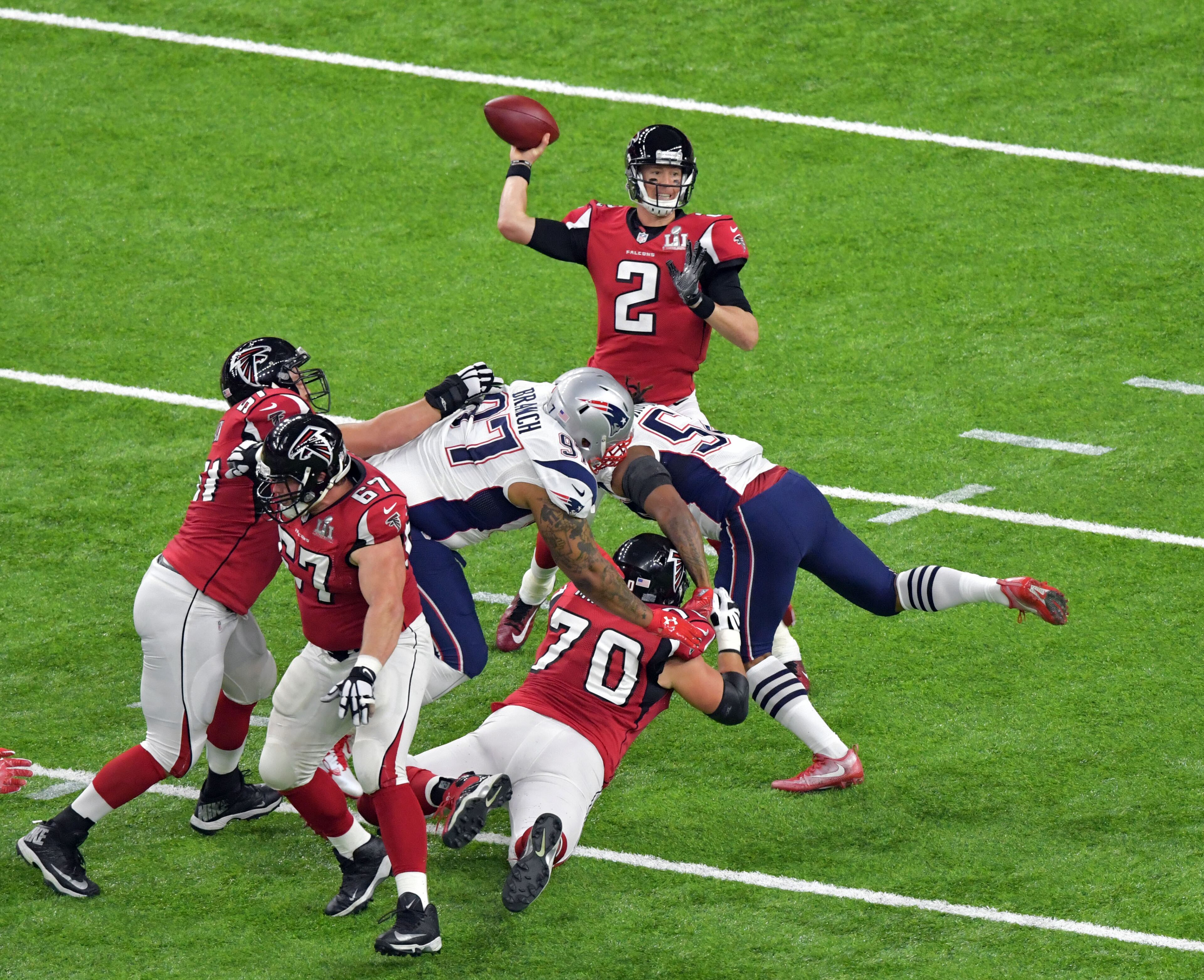 FEBRUARY 5, 2017 HOUSTON TX Atlanta Falcons quarterback Matt Ryan (2) throws as the Atlanta Falcons meet the New England Patriots in Super Bowl LI at NRG Stadium in Houston, TX, Sunday, February 5, 2017. Hyosub Shin/AJC