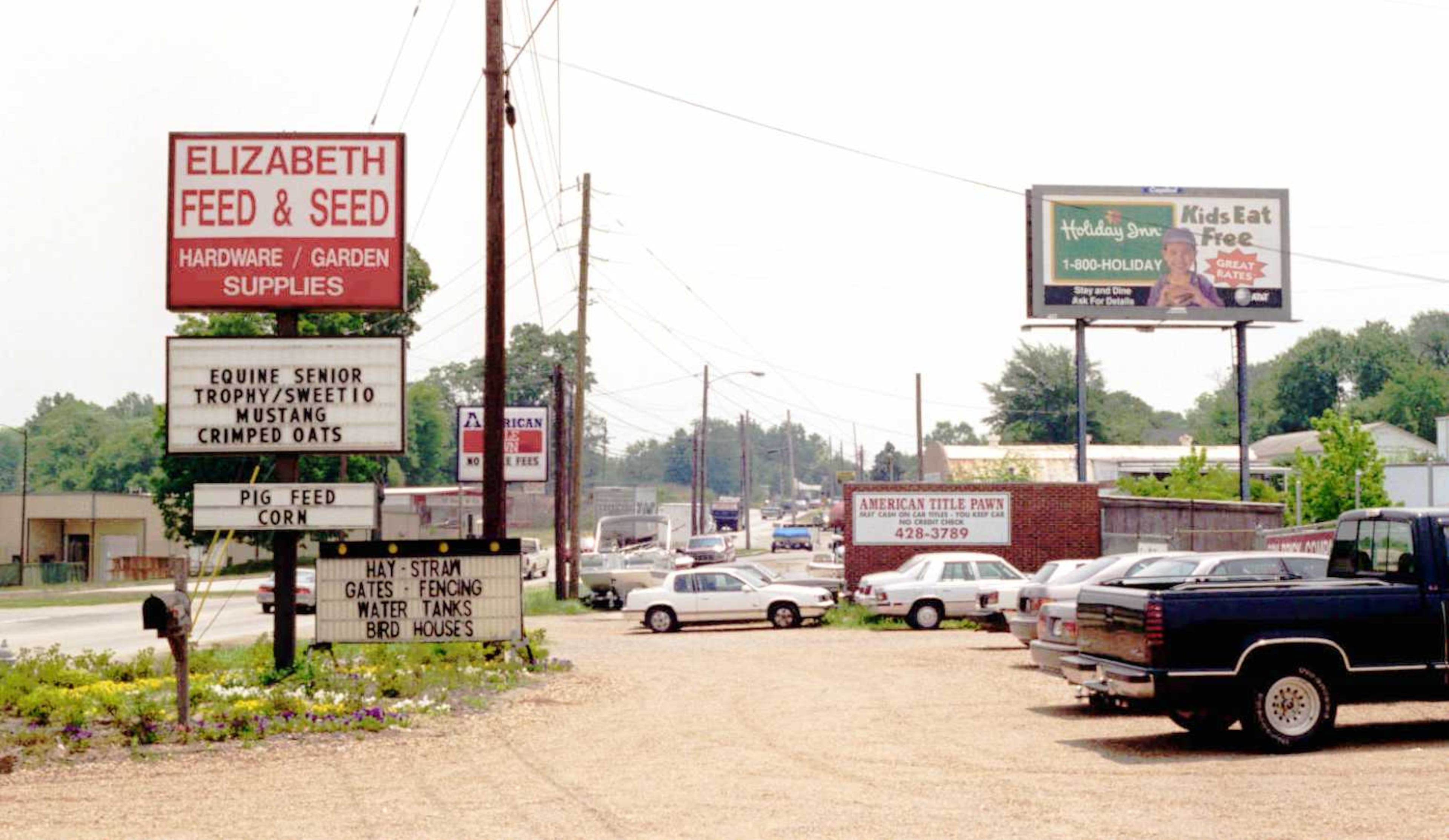 Looking south down Church Street extension through what used to be Elizabeth, Ga. The town lost its municipal charter Saturday July 1 under a state law setting up criteria for cities that the little Cobb County township didn’t meet.