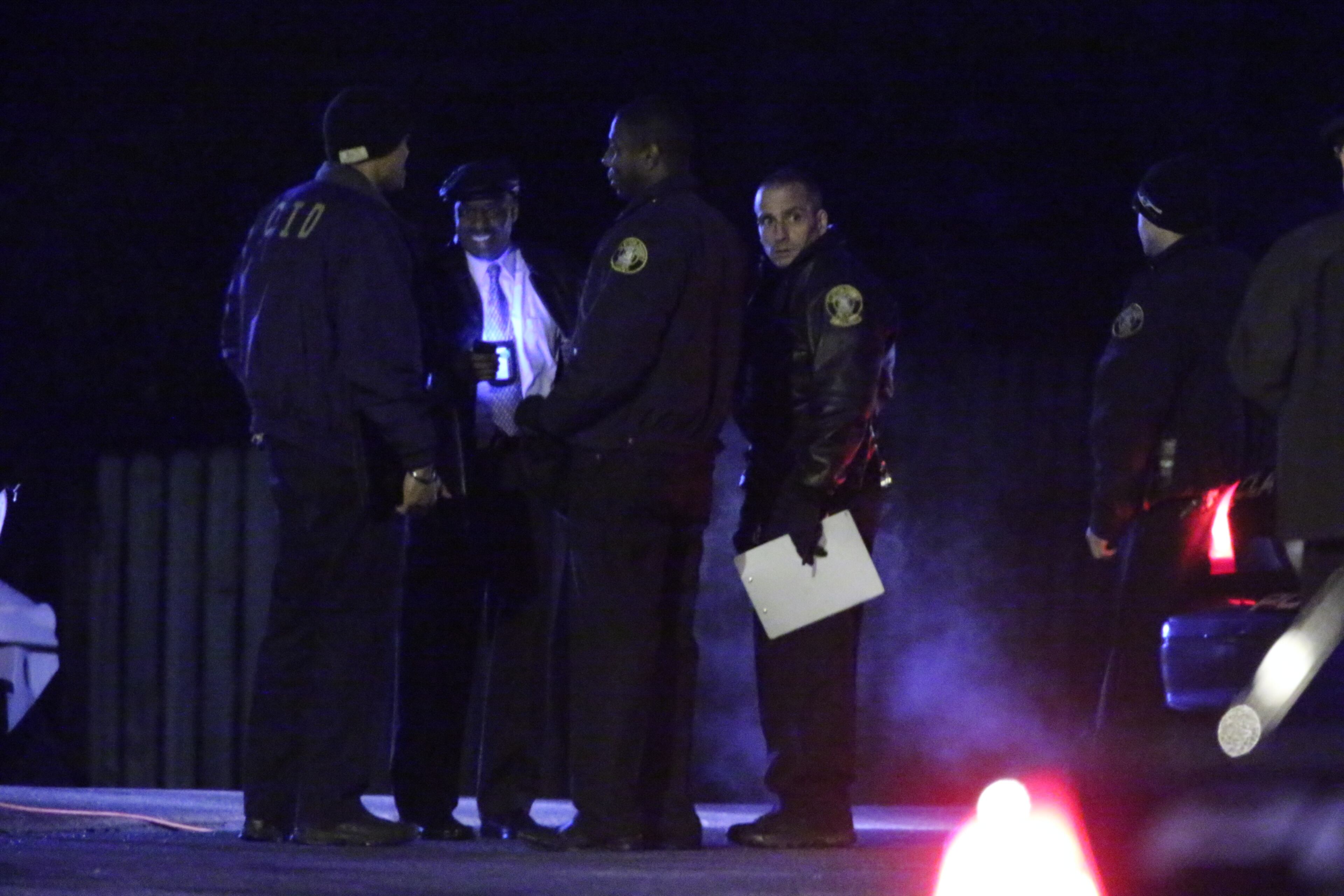 Clayton County police are investigating the shooting death of a man early Tuesday outside a home near Morrow. The shooting happened on Oak Mill Court, in a neighborhood off Mt. Zion Road.