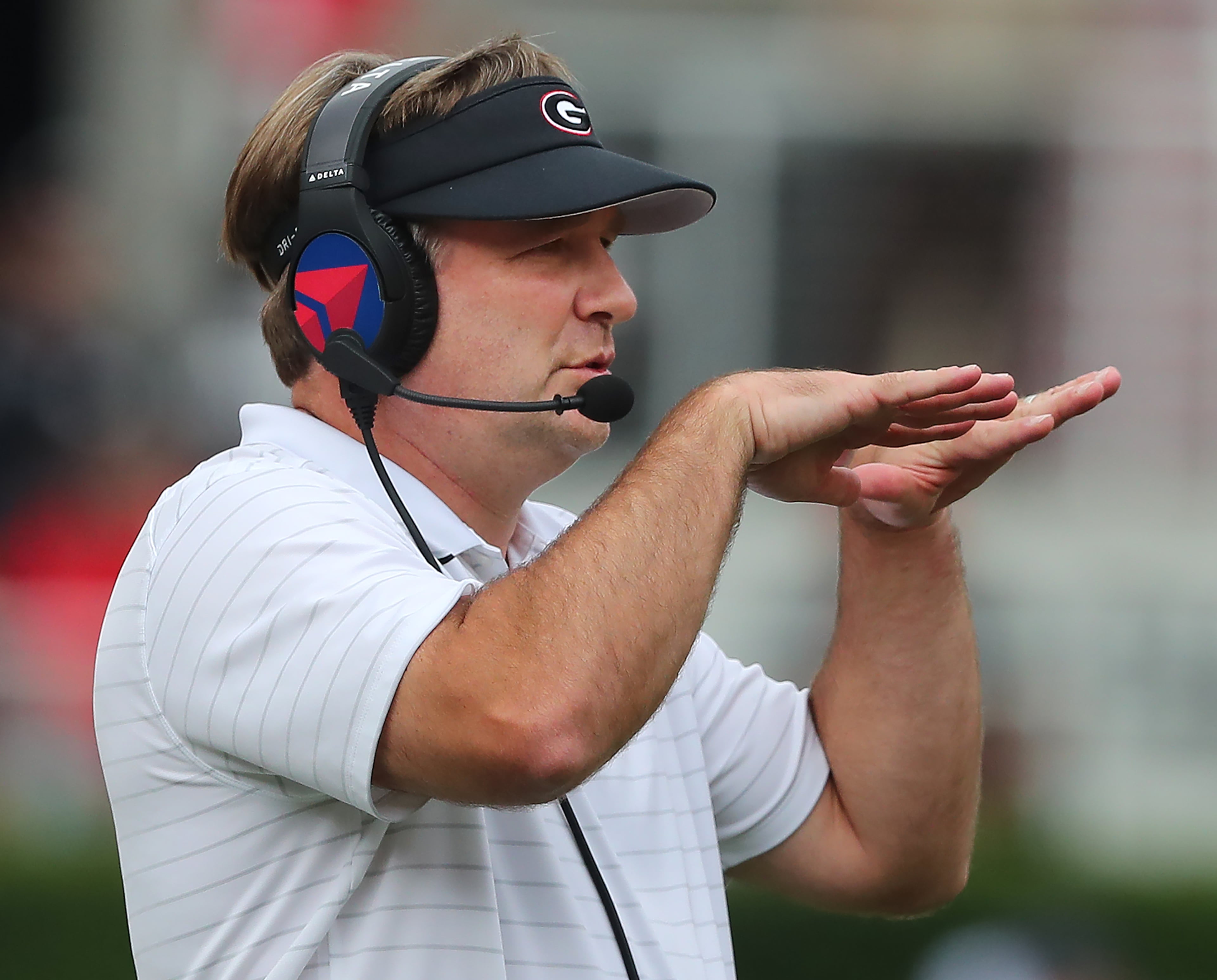 100221 ATHENS: Georgia head coach Kirby Smart directs the defense against Arkansas during the first half in a NCAA college football game on Saturday, Oct. 2, 2021, in Athens. “Curtis Compton / Curtis.Compton@ajc.com”