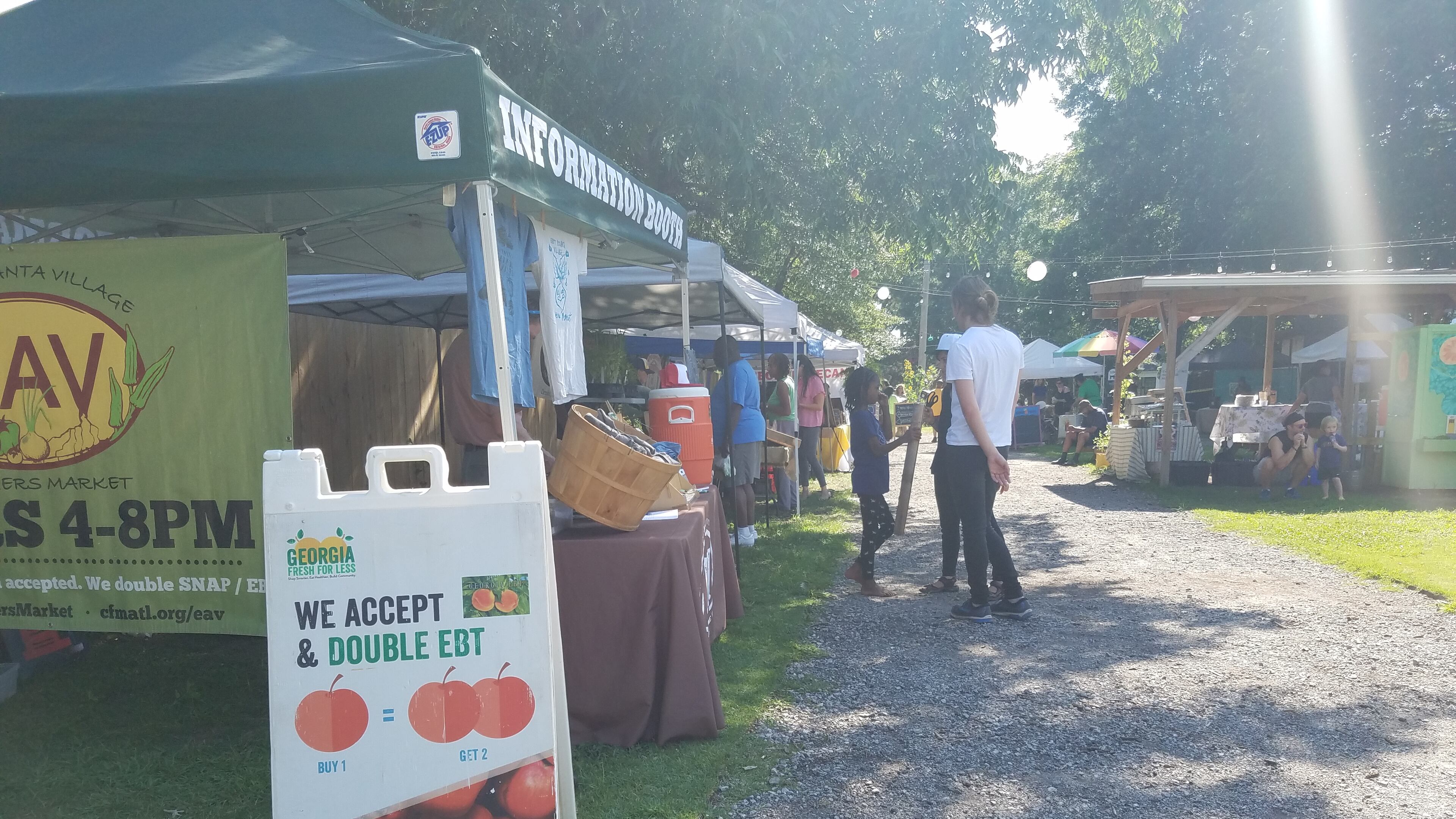 The East Atlanta Village Farmers Market is one of many in Georgia that accept food stamps. Maya T. Prabhu/maya.prabhu@ajc.com
