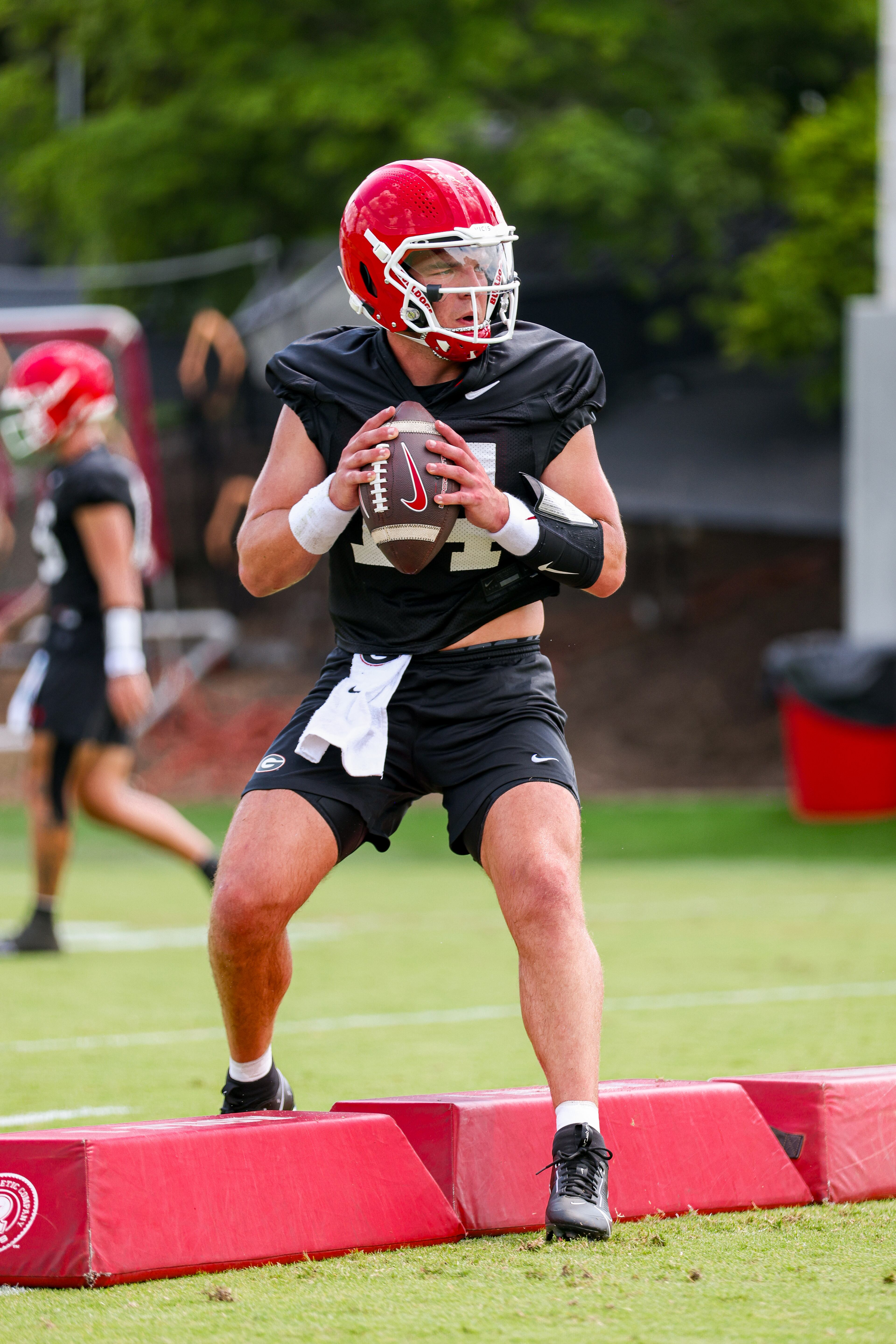 Georgia quarterback Gunner Stockton (14) drills during Georgia’s practice session. (Conor Dillon/UGAAA)