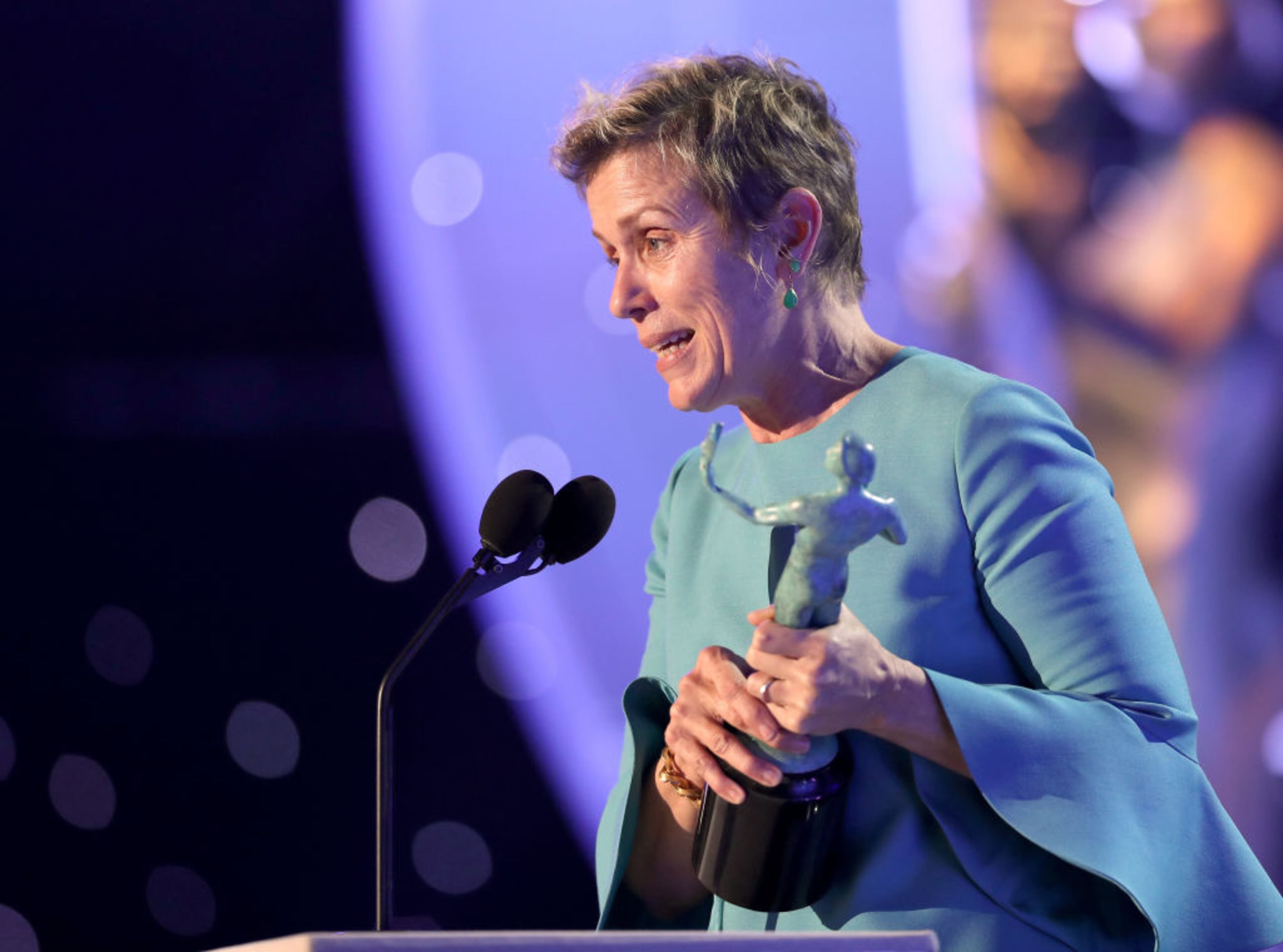 LOS ANGELES, CA - JANUARY 21: Actor Frances McDormand accepts the Outstanding Performance by a Female Actor in a Leading Role award for 'Three Billboards Outside Ebbing, Missouri' onstage during the 24th Annual Screen Actors Guild Awards at The Shrine Auditorium on January 21, 2018 in Los Angeles, California. 27522_010 (Photo by Christopher Polk/Getty Images for Turner Image)