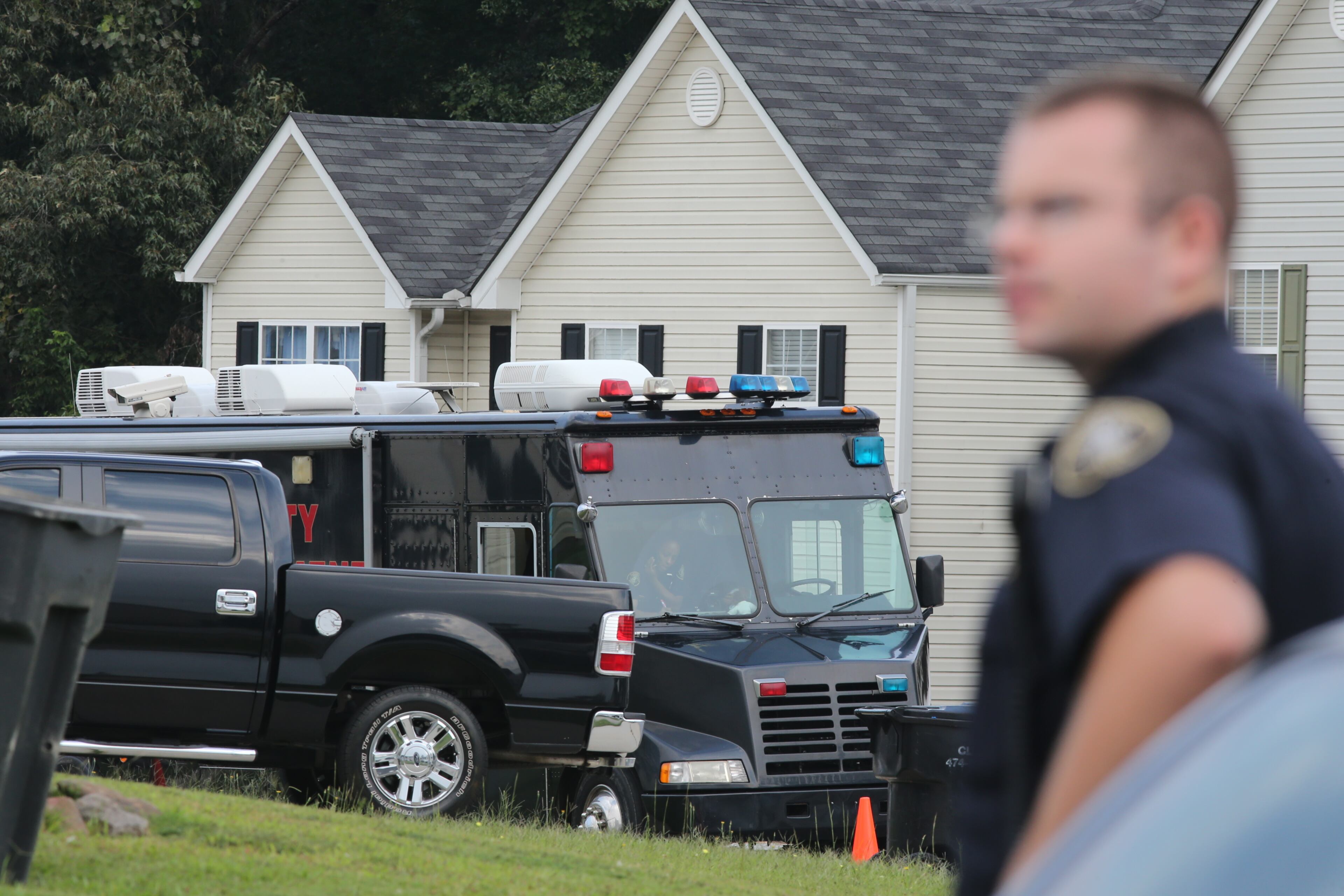 A Clayton County teenager remained missing early Wednesday, more than 24 hours after being kidnapped by armed men who barged into her family's home. Now the girl's mother and other family members are trying to raise a $10,000 ransom to give the men who kidnapped her youngest, 14-year-old Ayvani Hope Perez, after their demand for cash and jewelry went unmet in the robbery attempt.