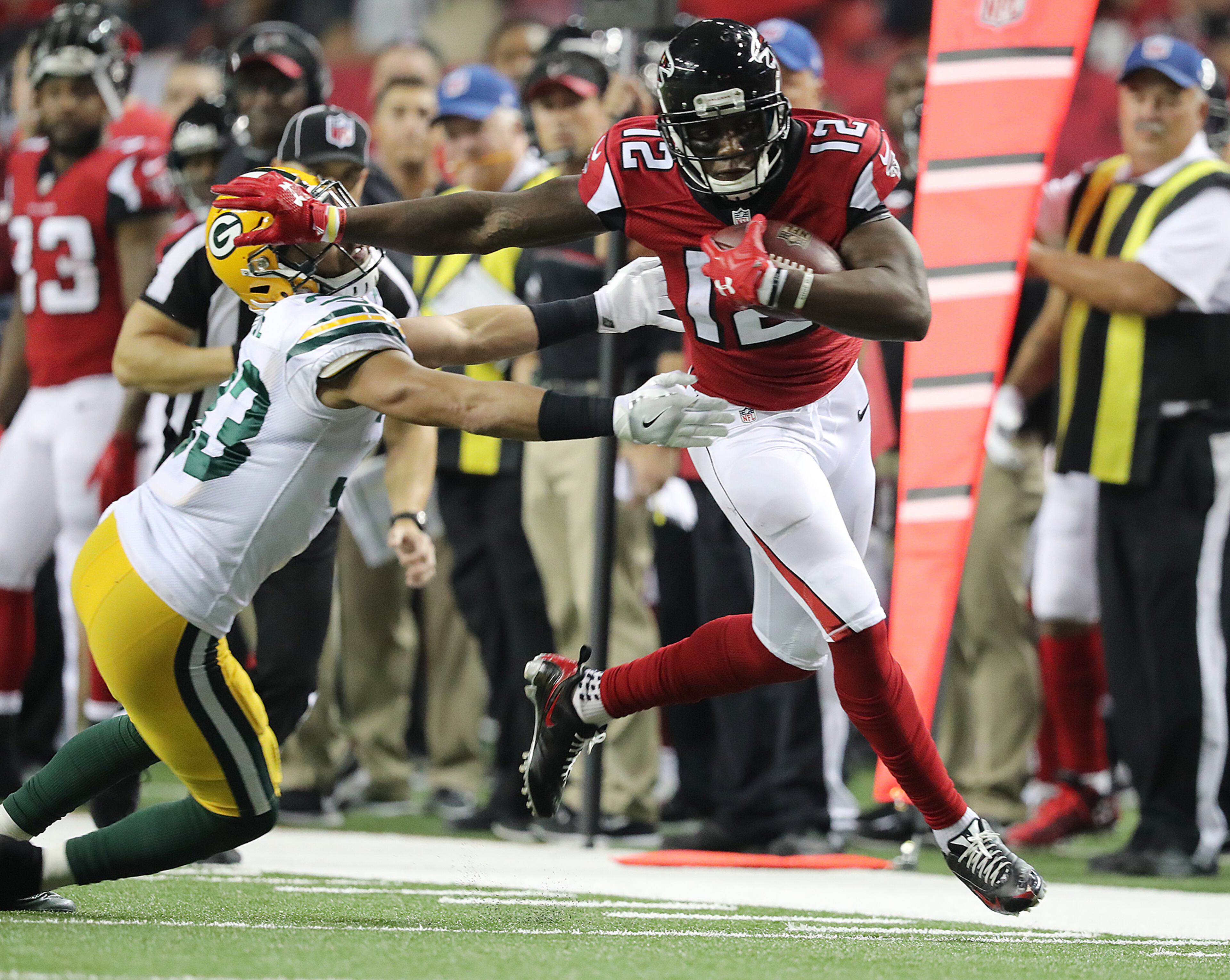 October 30, 2016 ATLANTA: Falcons wide receiver Mohamed Sanu makes a first down reception against the Packers during the second half in an NFL football game on Sunday, Oct. 30, 2016, in Atlanta. Curtis Compton /ccompton@ajc.com