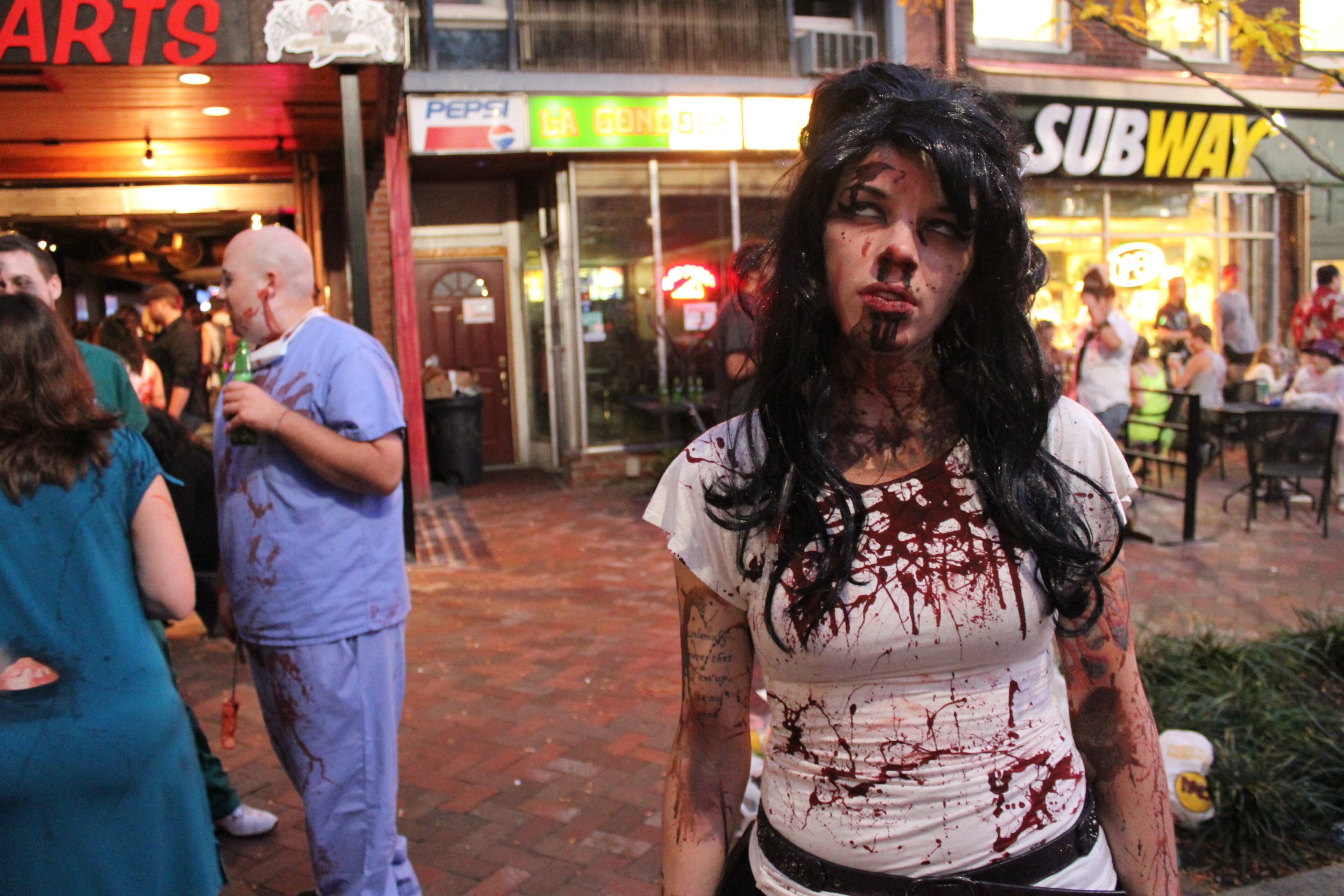 Hilary Pierpoint as Amy Winehouse.