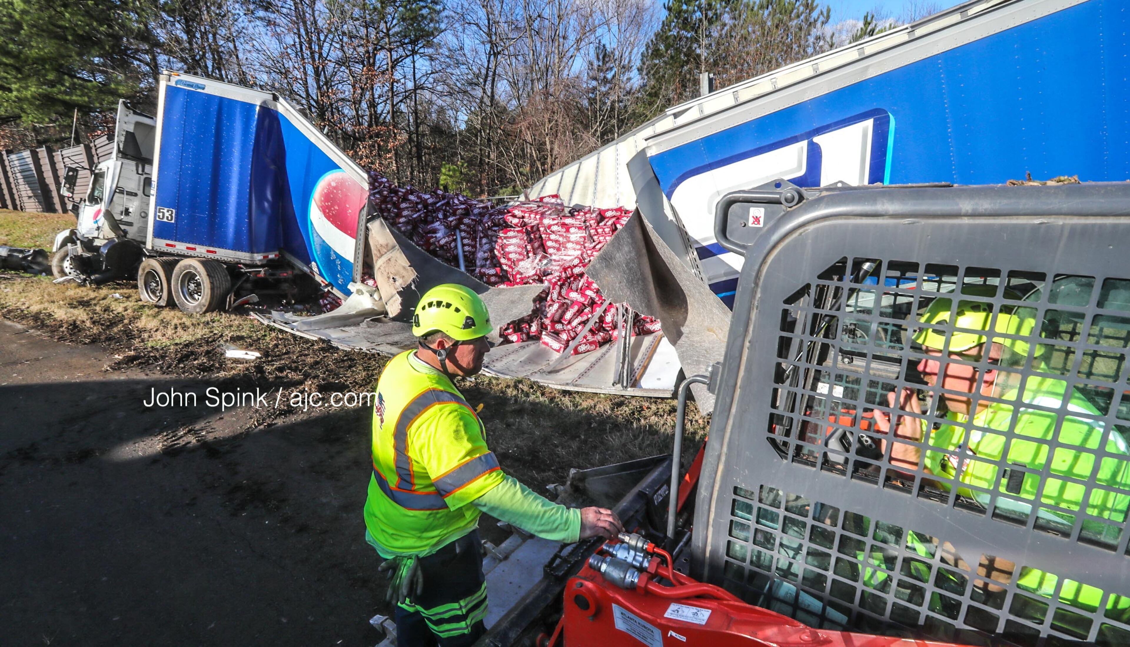 The crash impacted traffic on I-285, I-75 and I-575.