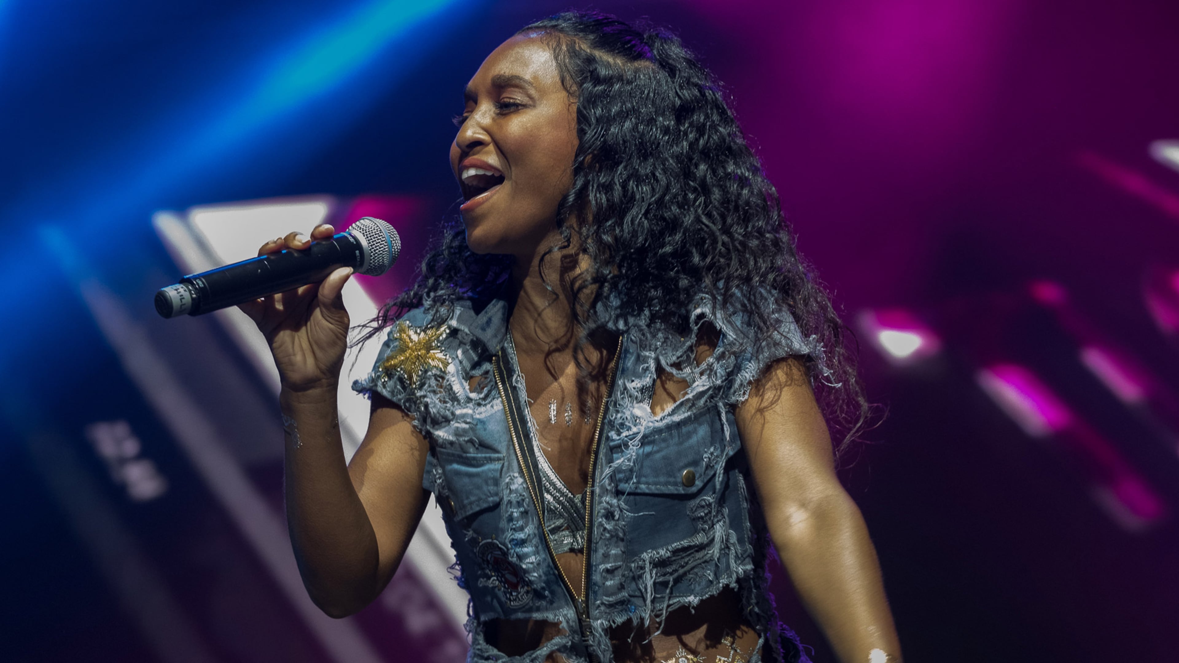 TLC Nov. 26, 2016 at Vector Arena, Auckland, New Zealand. Photo by Mark Derricutt.