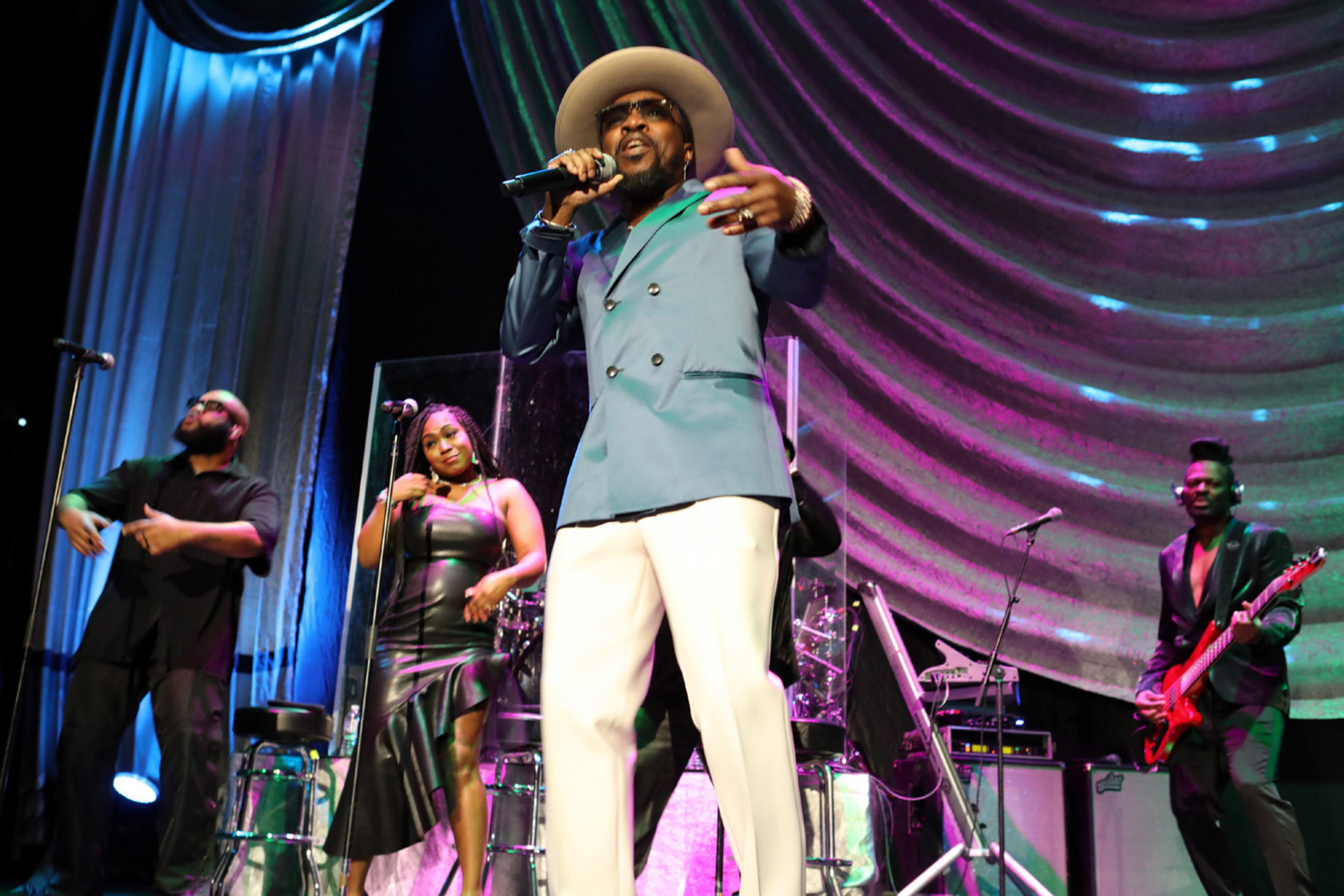 Anthony Hamilton performs during "The Night Tour" at State Farm Arena on Saturday, March 19, 2022.