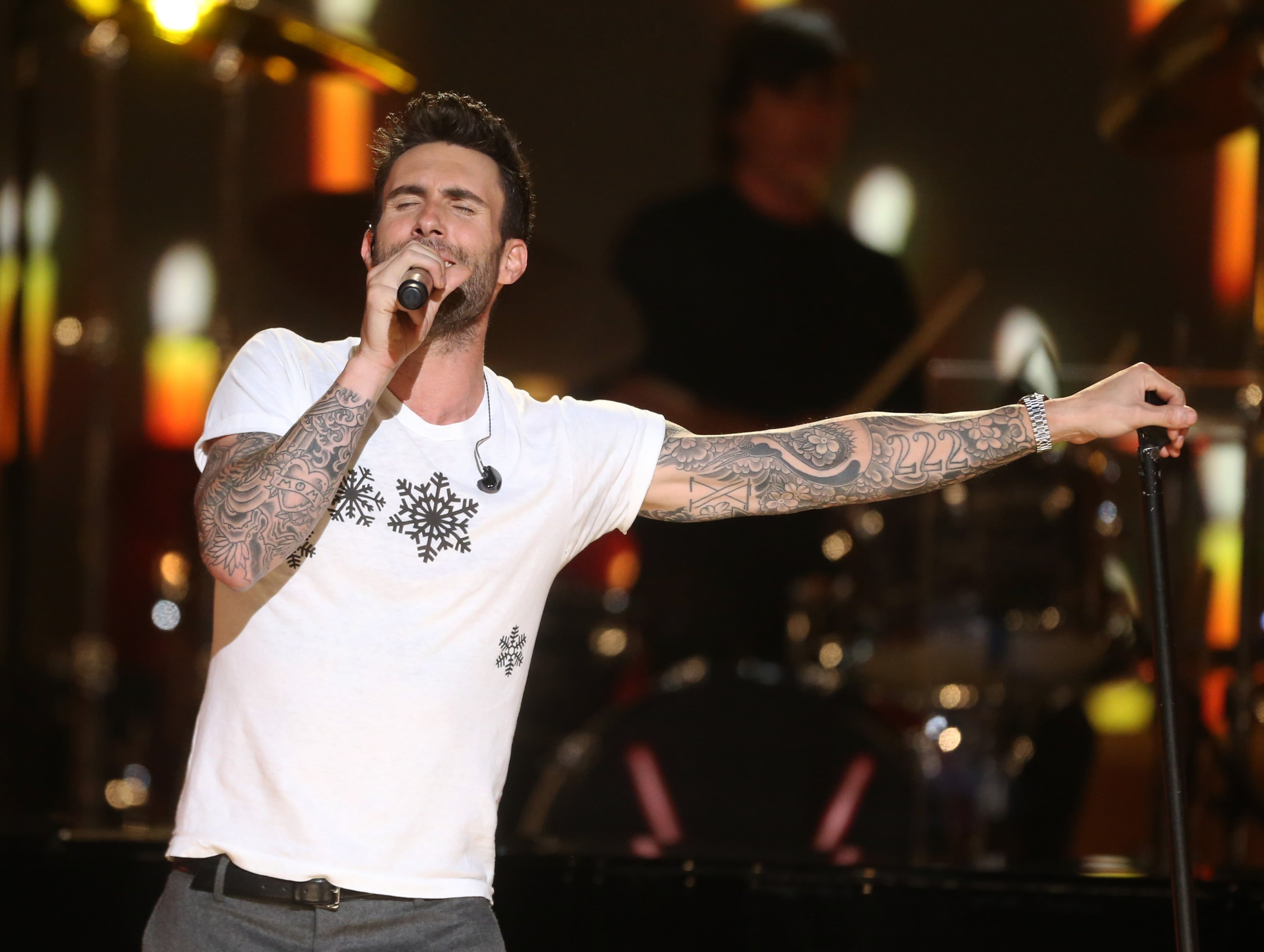 LOS ANGELES, CA - NOVEMBER 18: Singer Adam Levine of Maroon 5 performs onstage during A VERY GRAMMY CHRISTMAS at The Shrine Auditorium on November 18, 2014 in Los Angeles, California. (Photo by Frederick M. Brown/Getty Images)