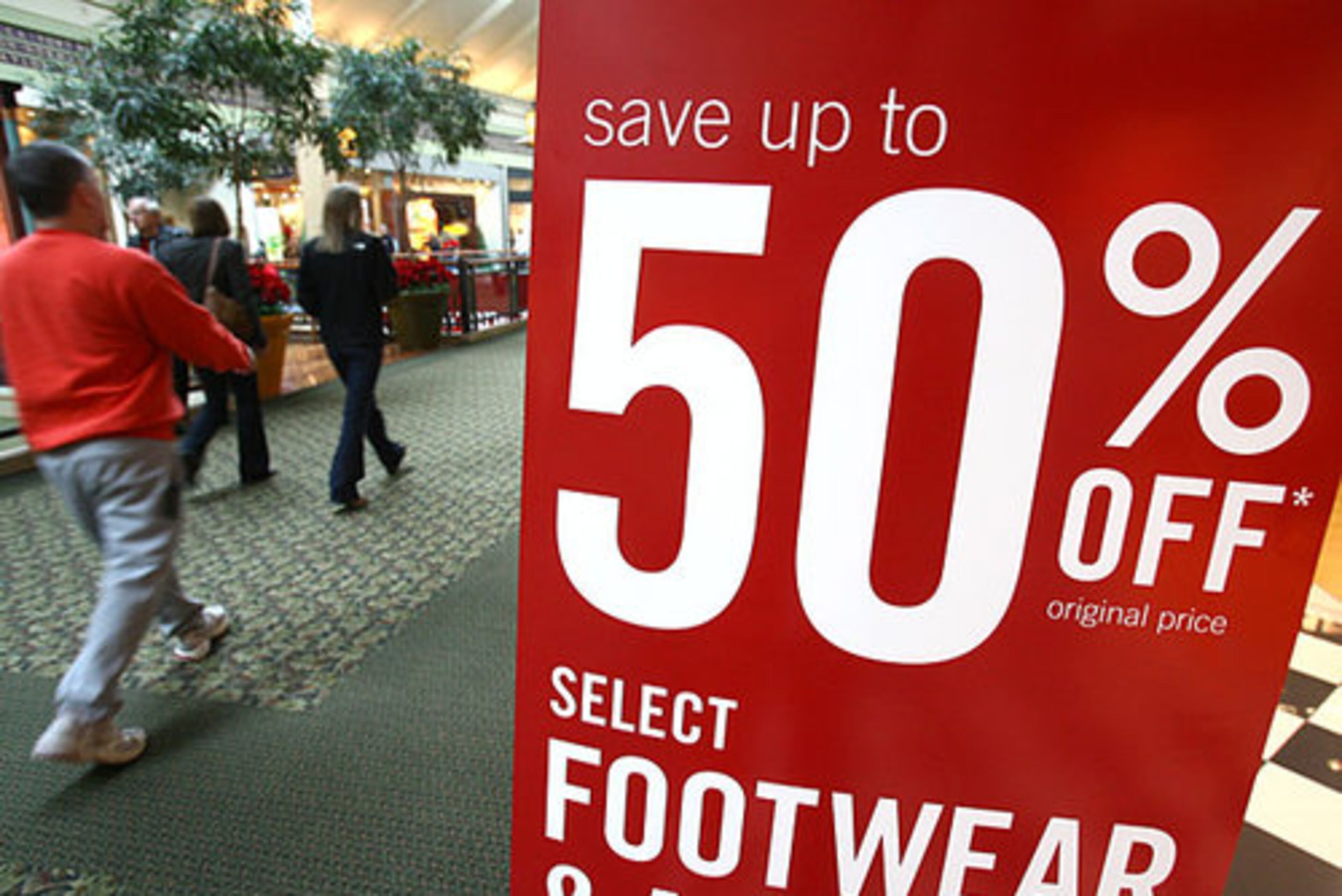 With only two days before Christmas, shoppers around metro Atlanta were out looking for bargains Tuesday. Facing an uncertain future, retailers continued to offer discounts to drum up business.