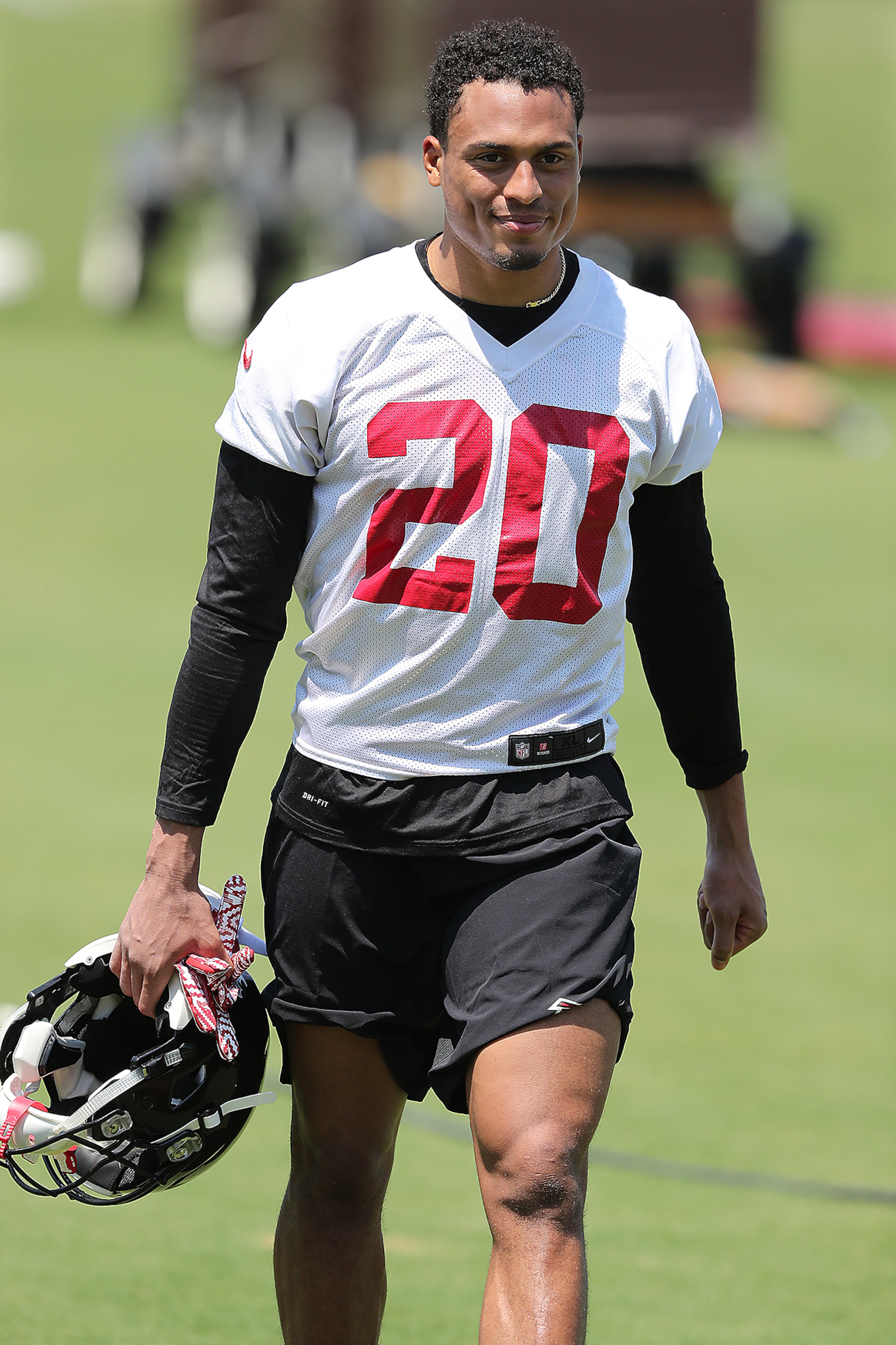 May 11, 2018 Flowery Branch: Atlanta Falcons cornerback Isaiah Oliver walks off the field after the first day of rookie-mini-camp on Friday, May 11, 2018, in Flowery Branch. Curtis Compton/ccompton@ajc.com