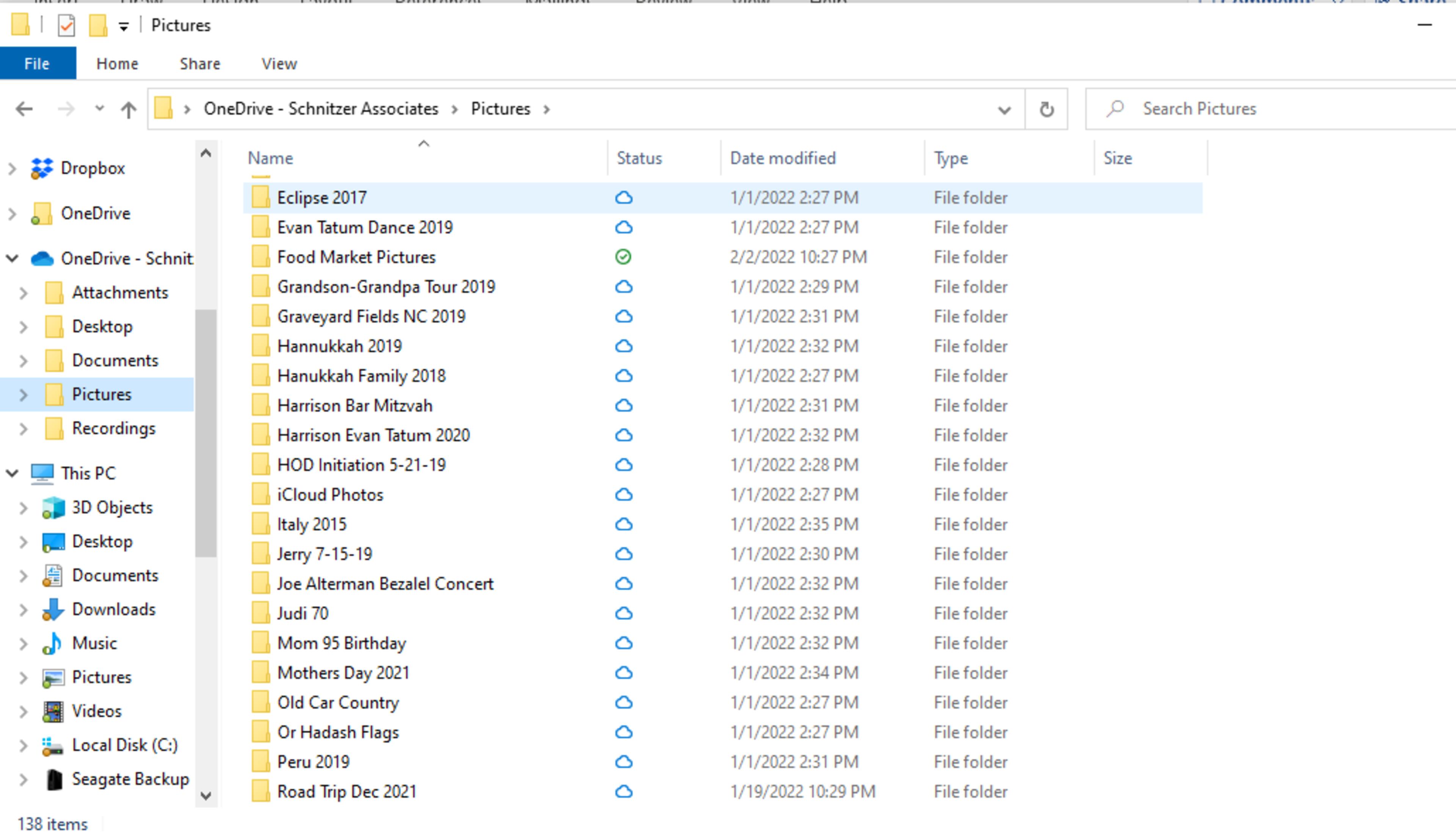 Organizing files electronically is like having a free-form filing cabinet.