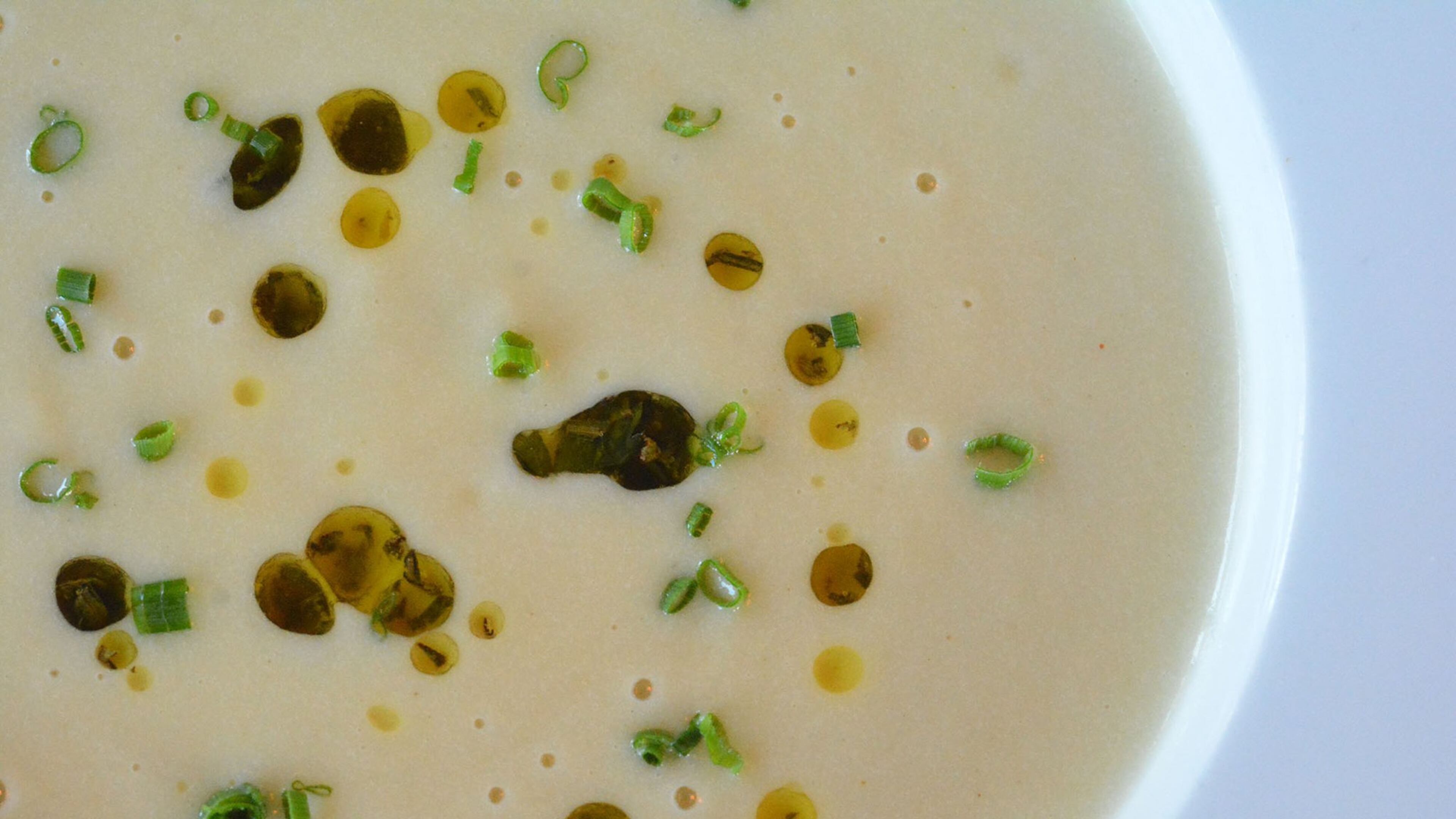 STYLED BY JASON STERN. CONTRIBUTED BY COLLETTA