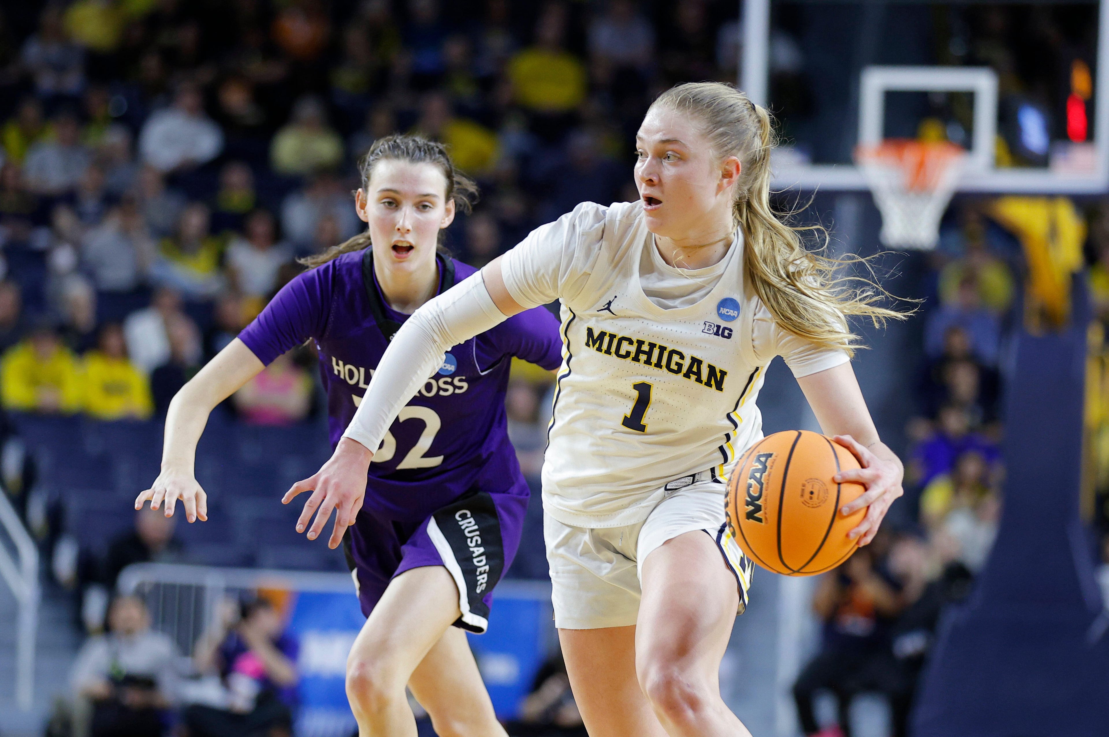 NCAA Holy Cross Michigan Basketball