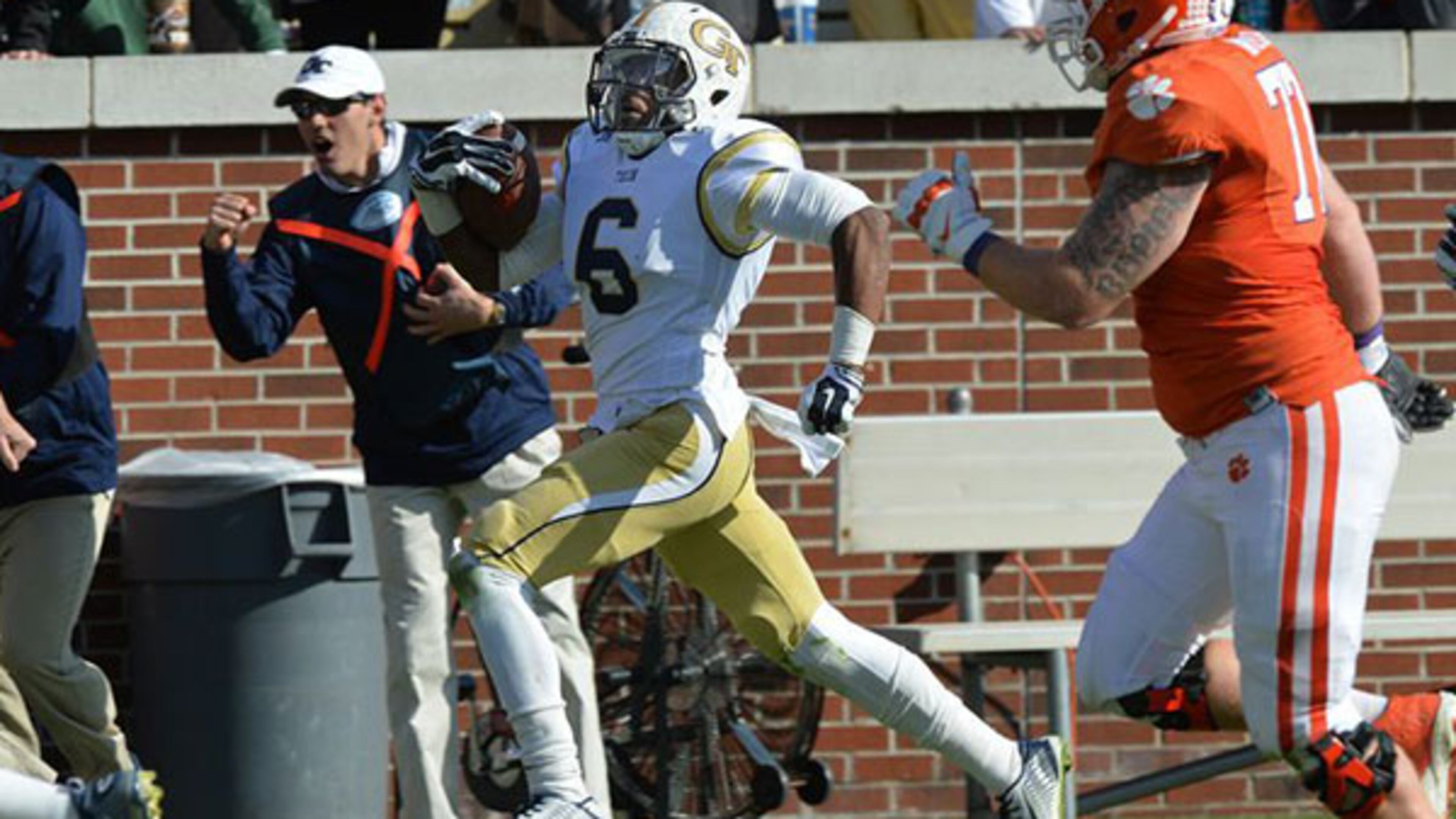 Tech beat Clemson 28-6 last season. Just for the record. (Hyosub Shin/AJC photo)
