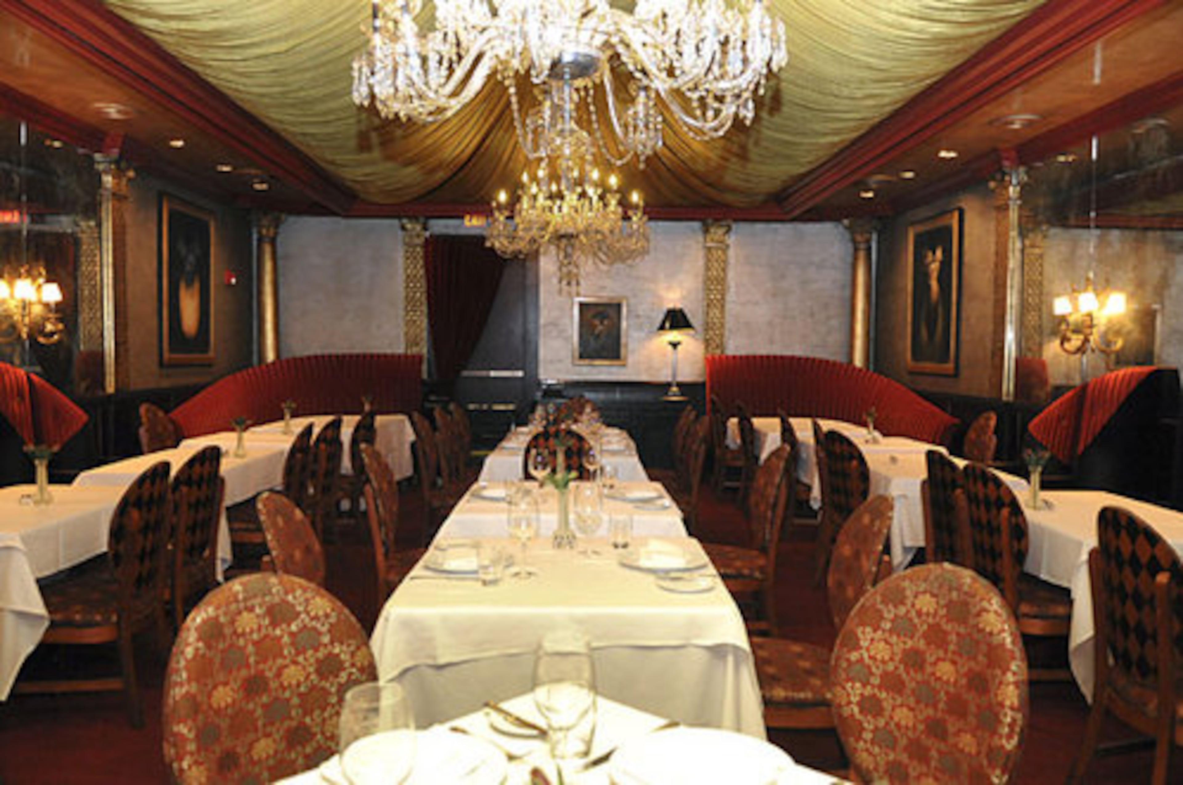 The private banquet room in the back of the restaurant.