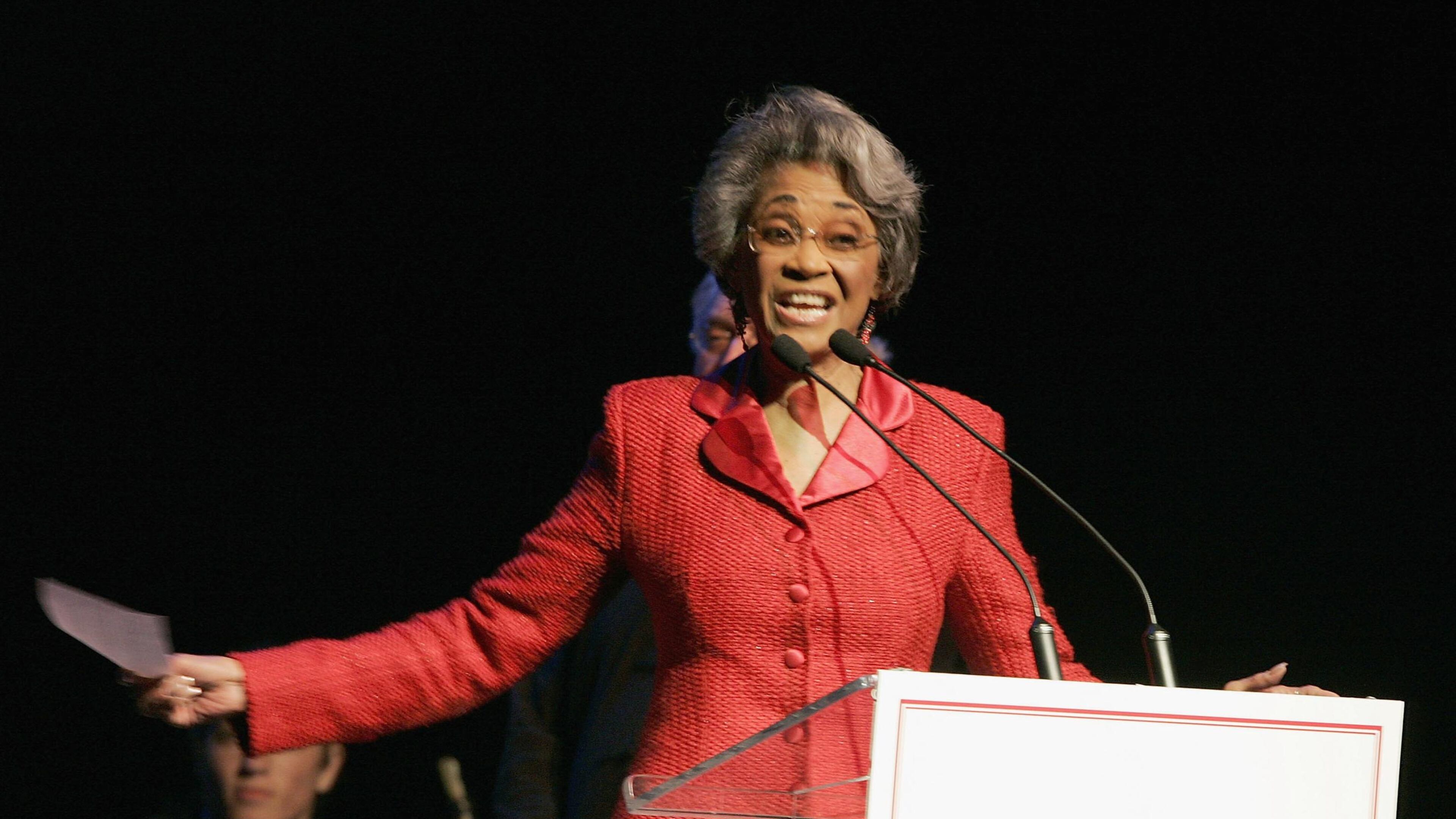 Grammy-winning jazz singer Nancy WIlson died Thursday night, her manager said. She was 81.