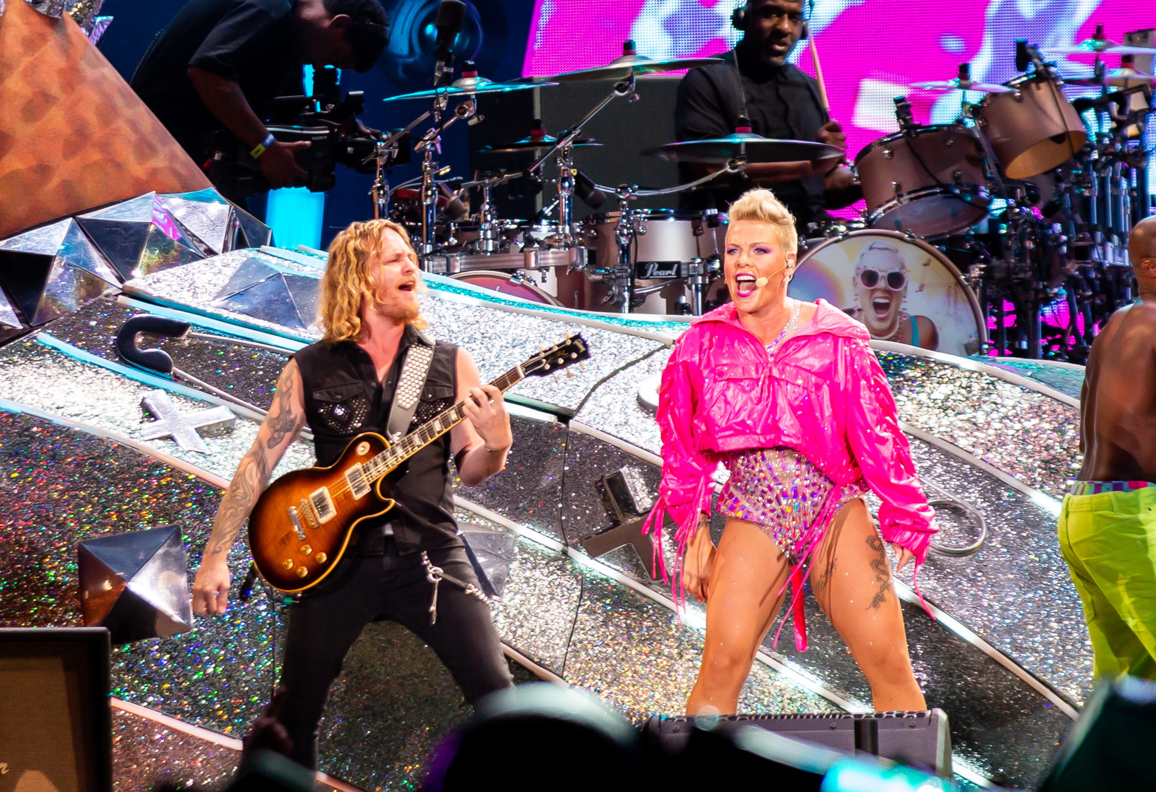 65005e0fbc5eef4376d48cac Atlanta, Ga: Pink closed out night 1 of Music Midtown with incredible aerial acrobatics, spellbinding singing, and choreographed dance that grabbed everyone's attenionPhoto taken Friday September 15, 2023 at Piedmont Park. 65005e0fbc5eef4376d48cac (RYAN FLEISHER FOR THE ATLANTA JOURNAL-CONSTITUTION)