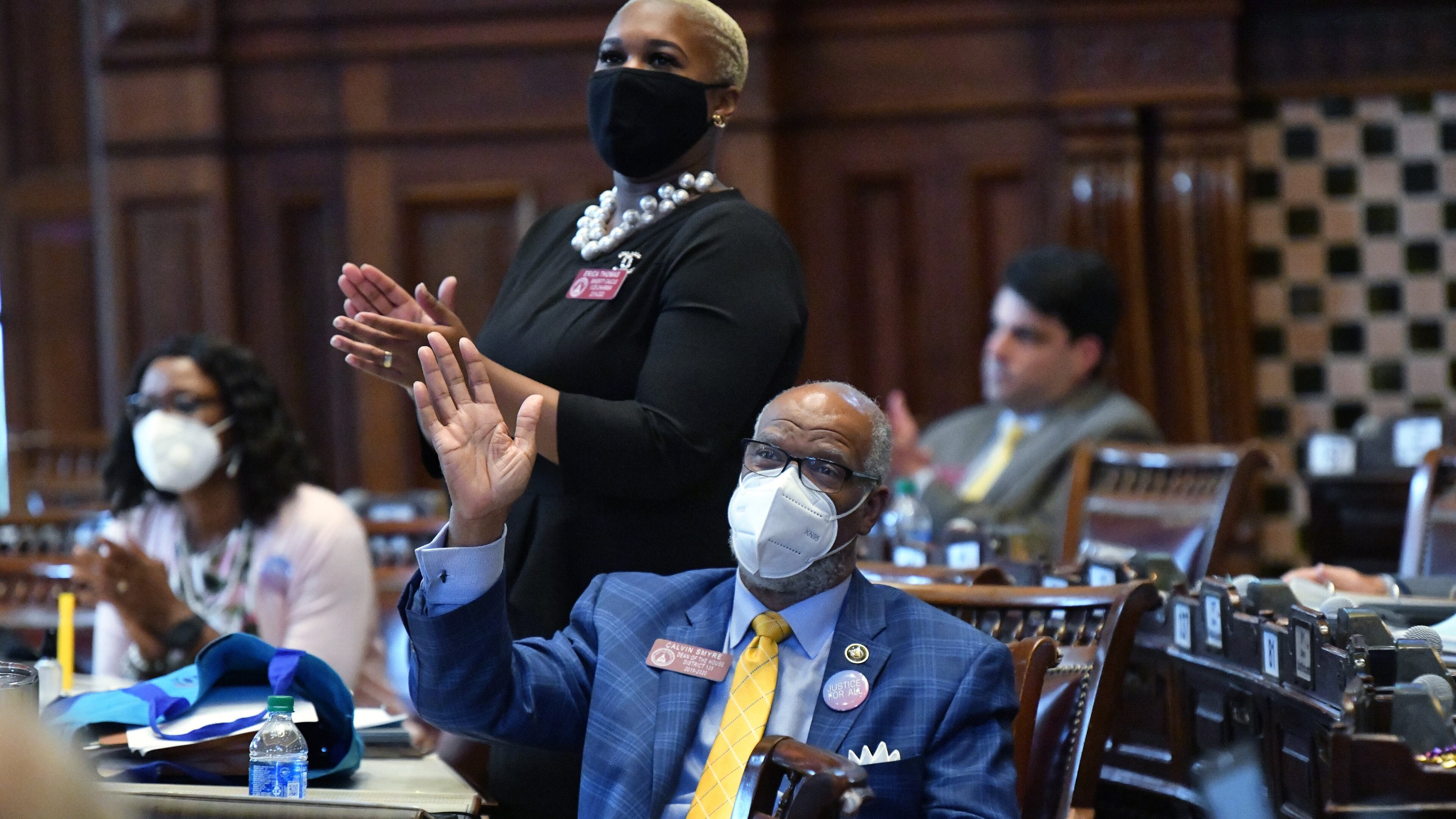 June 23, 2020 Atlanta - Rep Calvin Smyre (D-Columbus) waves as he is recognized after HB-426 passed in the House Chambers on day 37 of the legislative session at Georgia State Capitol on Tuesday, June 23, 2020. HB-426 passed. The bill Would implement stiffer penalties if those guilty of crimes are found to have been motivated by hate. (Hyosub Shin / Hyosub.Shin@ajc.com)