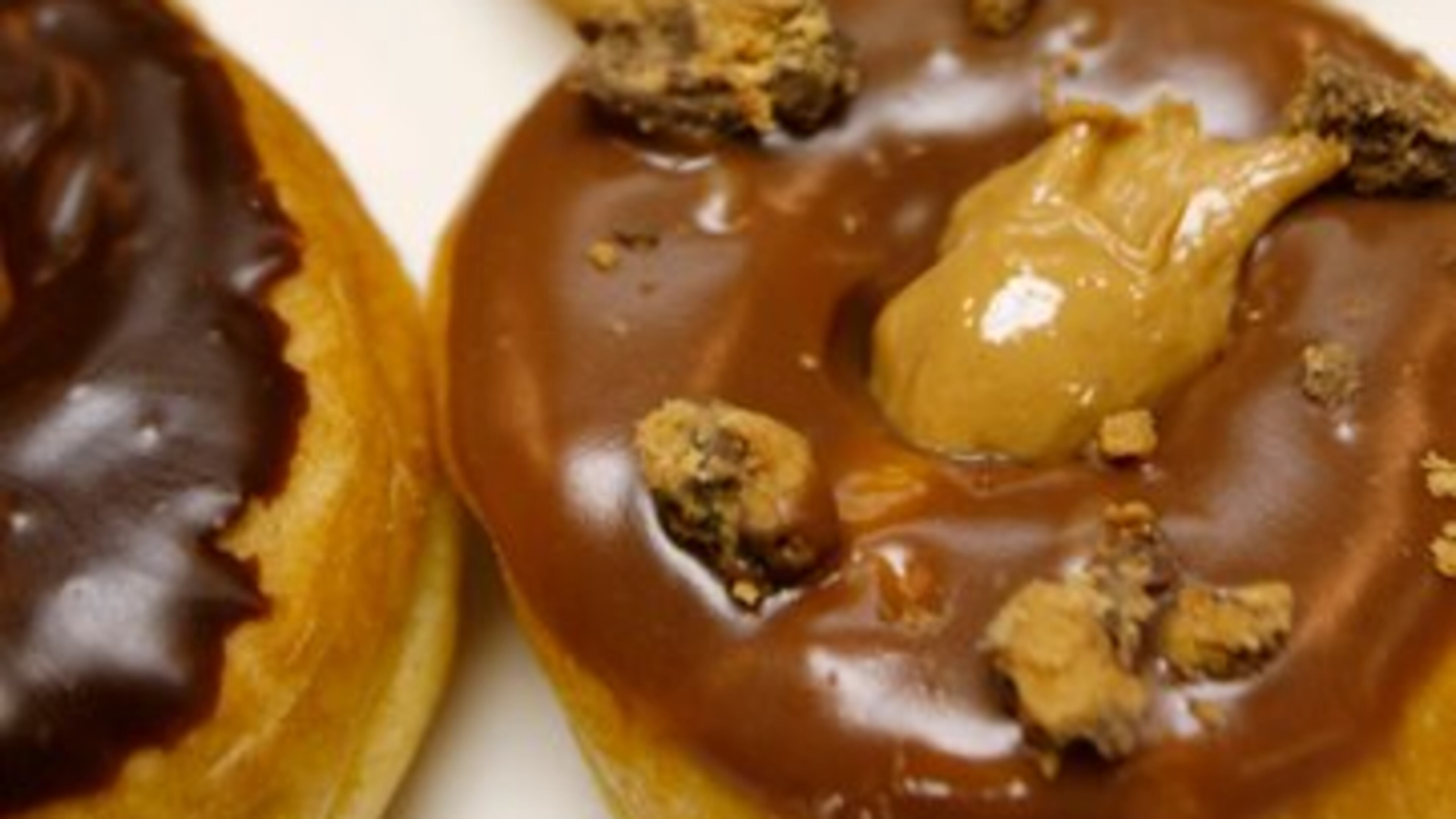 090303 Atlanta -- Reese's Peanut Butter Cup ($1.75 ea) is a favorite at Sublime Doughnuts shop at 535 10th Street near the Georgia Tech campus Tuesday, March 3, 2009. VINO WONG / vwong@ajc.com