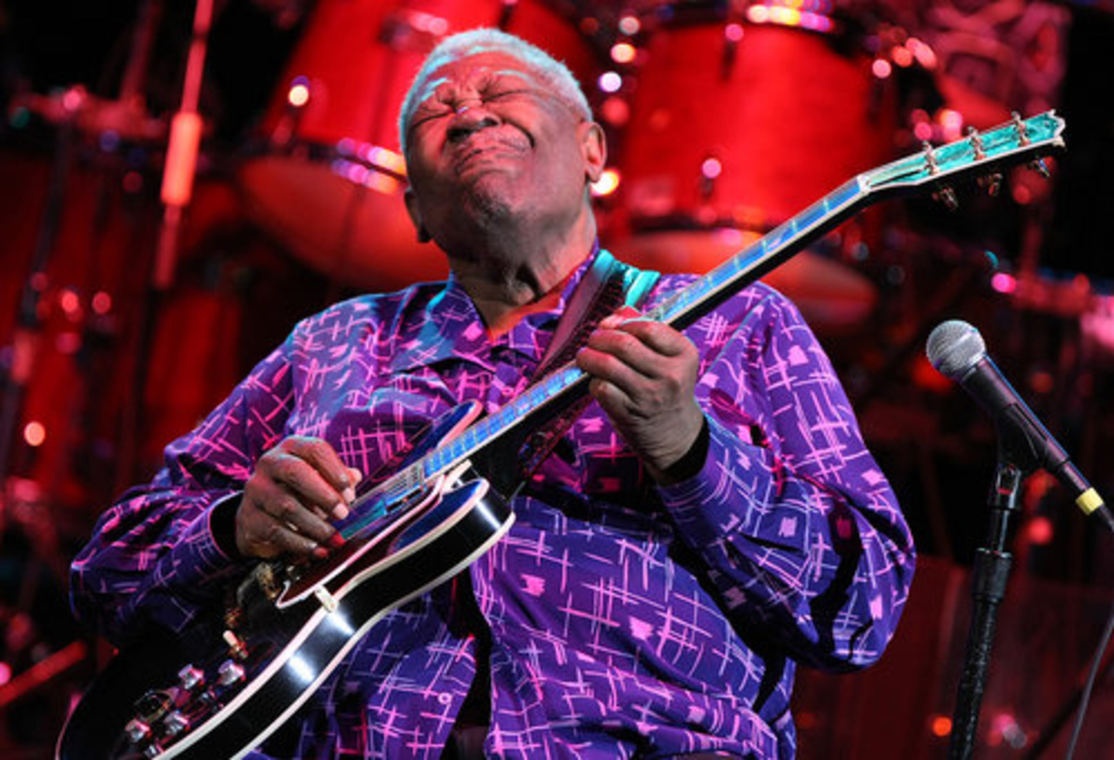 American blues guitarist and singer-songwriter Riley B. King (born September 16, 1925), known by the stage name B.B. King, shows he still has it as he cuts loose on his guitar "Lucille".
