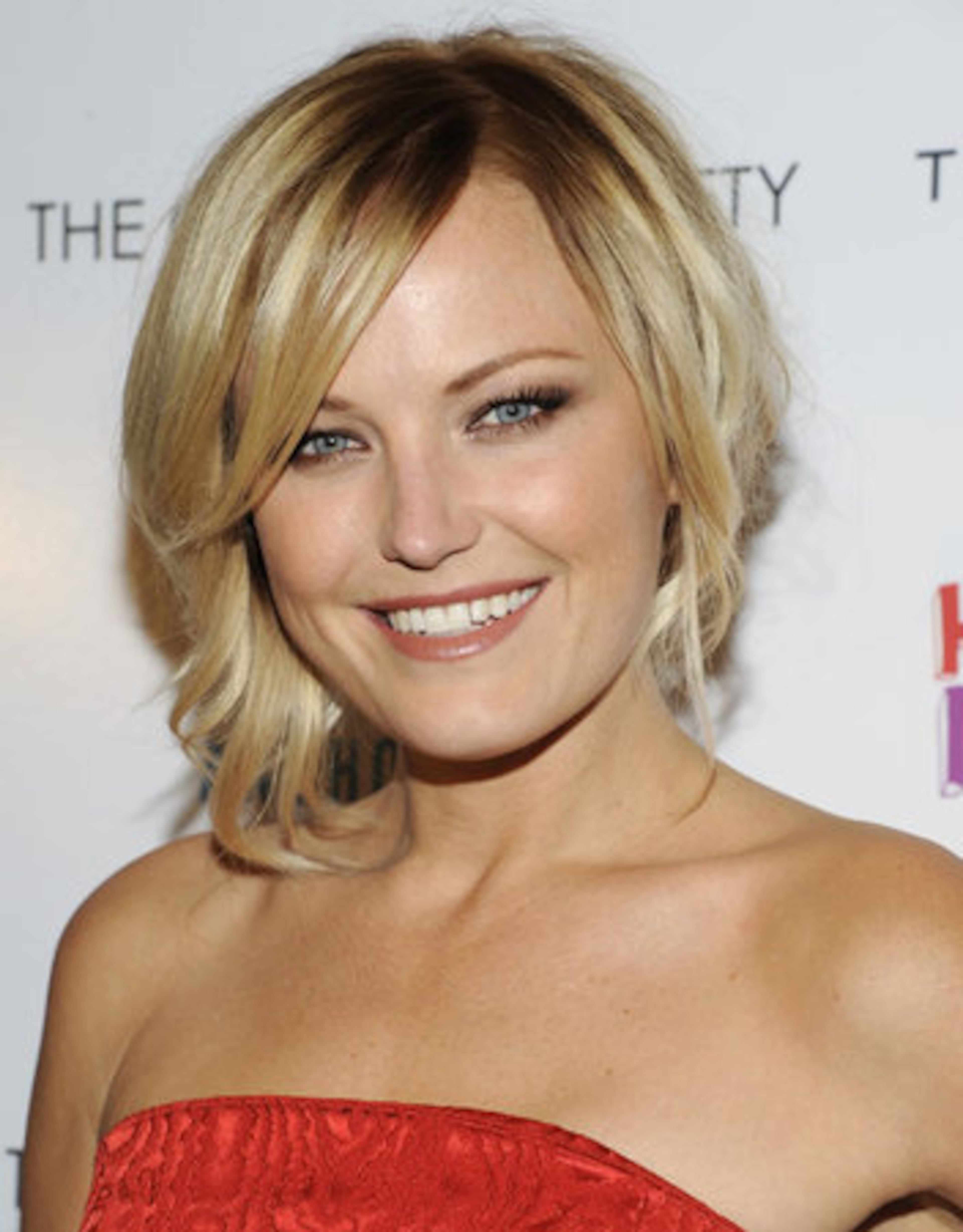 Malin Akerman plays Annie in dramedy "happythankyoumoreplease," out in limited release March 4.