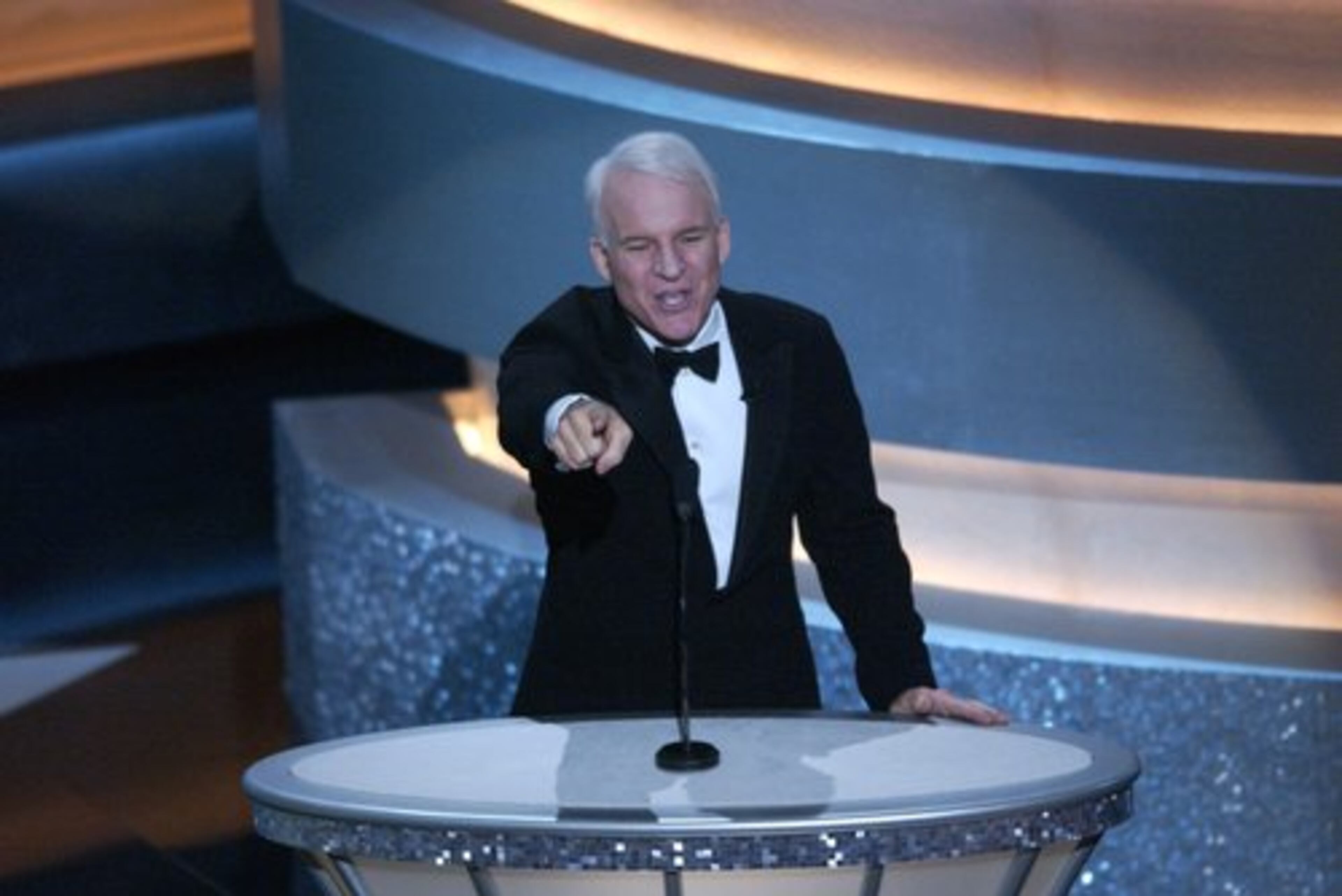 Before sharing hosting duties in 2010 with Alec Baldwin, Steve Martin ran the show solo in 2001 and 2003.