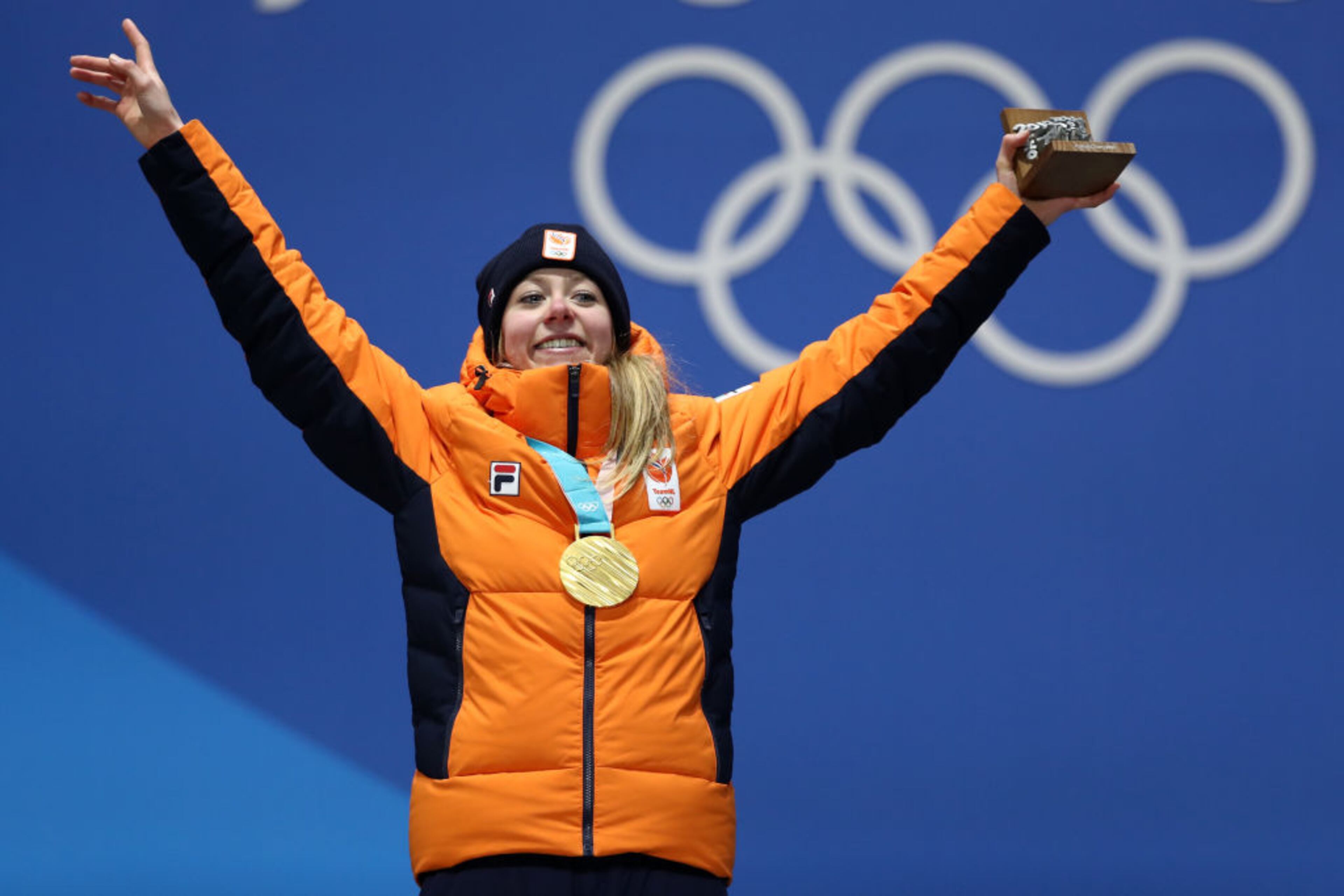 PYEONGCHANG-GUN, SOUTH KOREA - FEBRUARY 17: Gold medalist Esmee Visser of the Netherlands celebrates during the medal ceremony for the Ladies' Speed Skating 5000m on day eight of the PyeongChang 2018 Winter Olympic Games at Medal Plaza on February 17, 2018 in Pyeongchang-gun, South Korea. (Photo by Ryan Pierse/Getty Images)