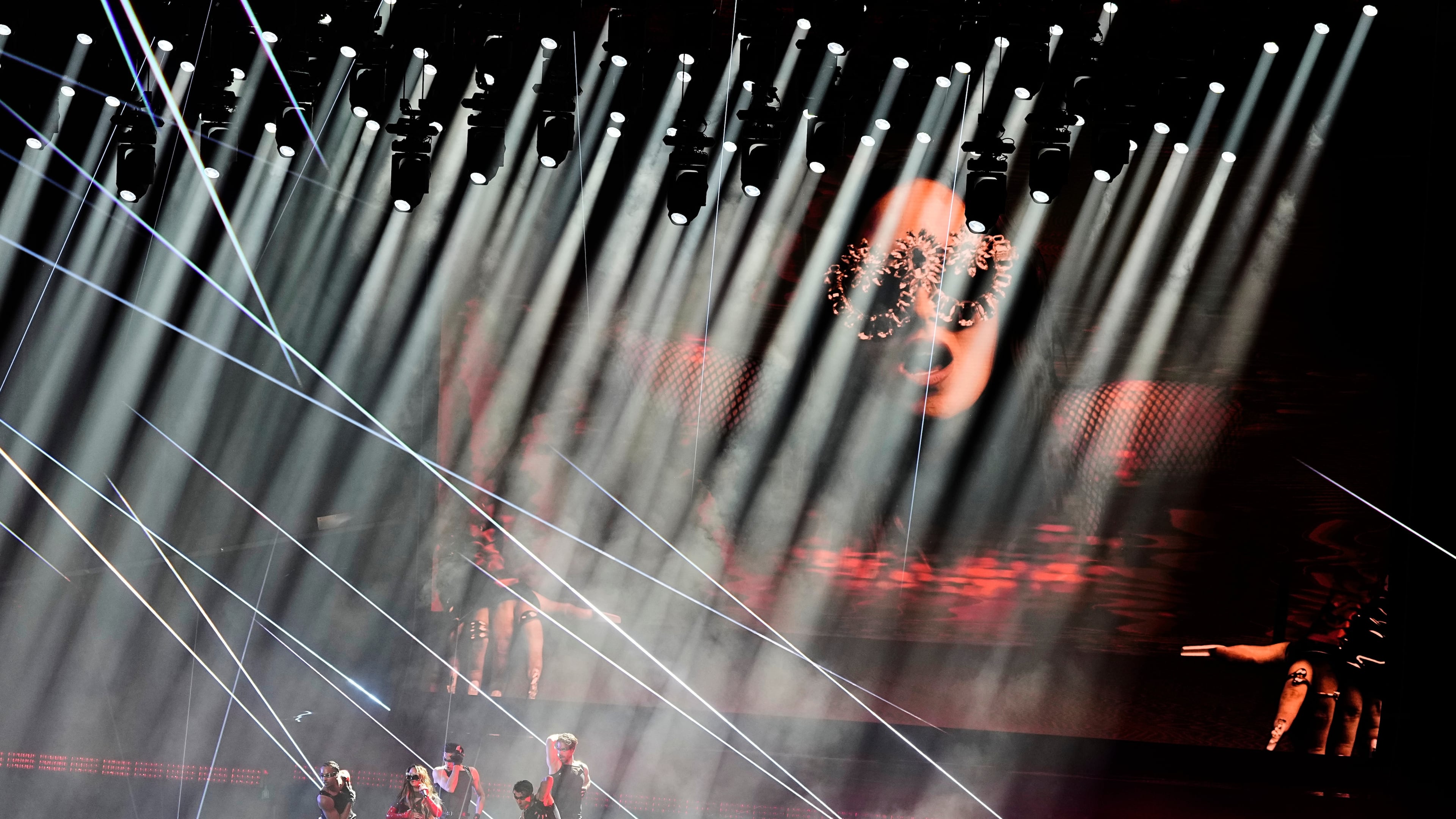 Felicia from Sweden performs the song "My System" during the dress rehearsal for the Grand Final of the 70th Eurovision Song Contest in Vienna, Austria, Friday, May 15, 2026. (AP Photo/Martin Meissner)