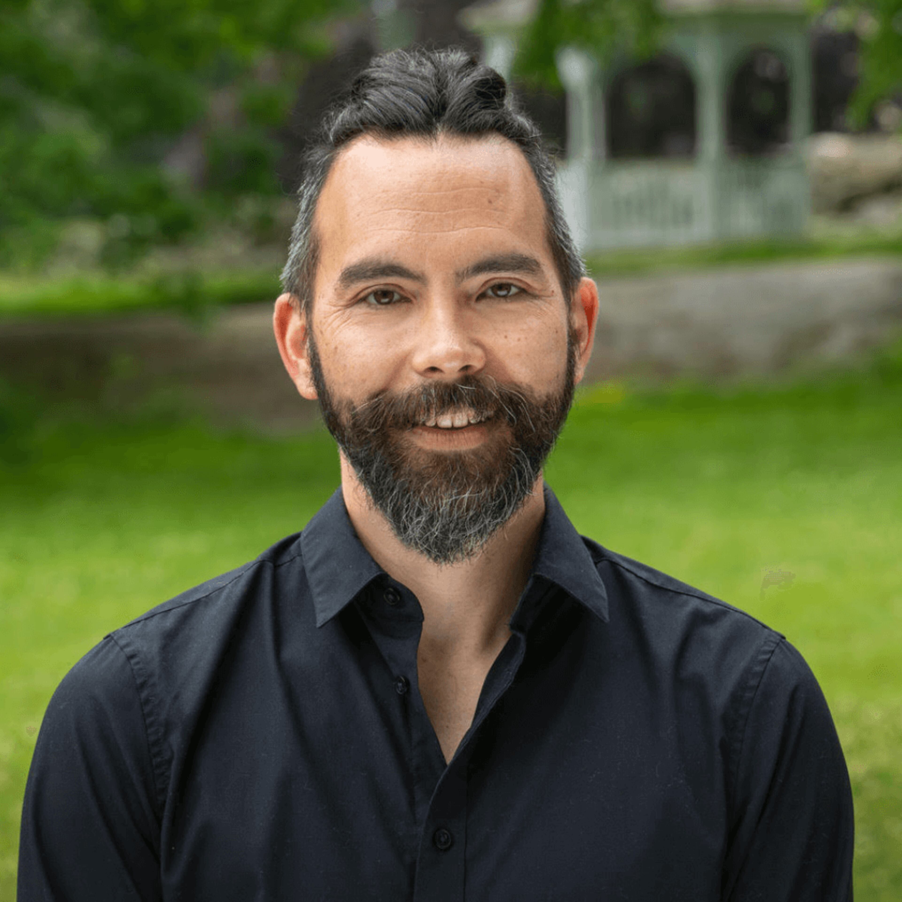 Director, designer, musician and puppet artist Tom Lee.
(Photo courtesy of Tom Lee)