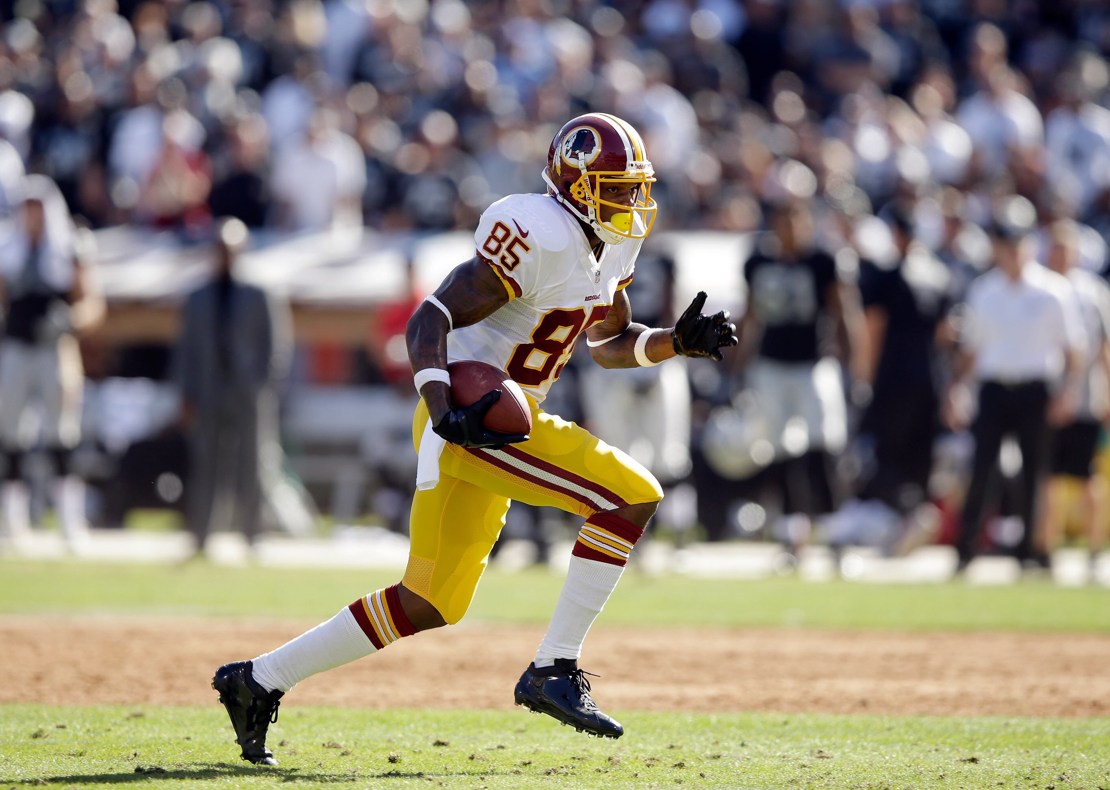 Leonard Hankerson plays against the Raiders on September 29, 2013. (Photo by Ezra Shaw/Getty Images)