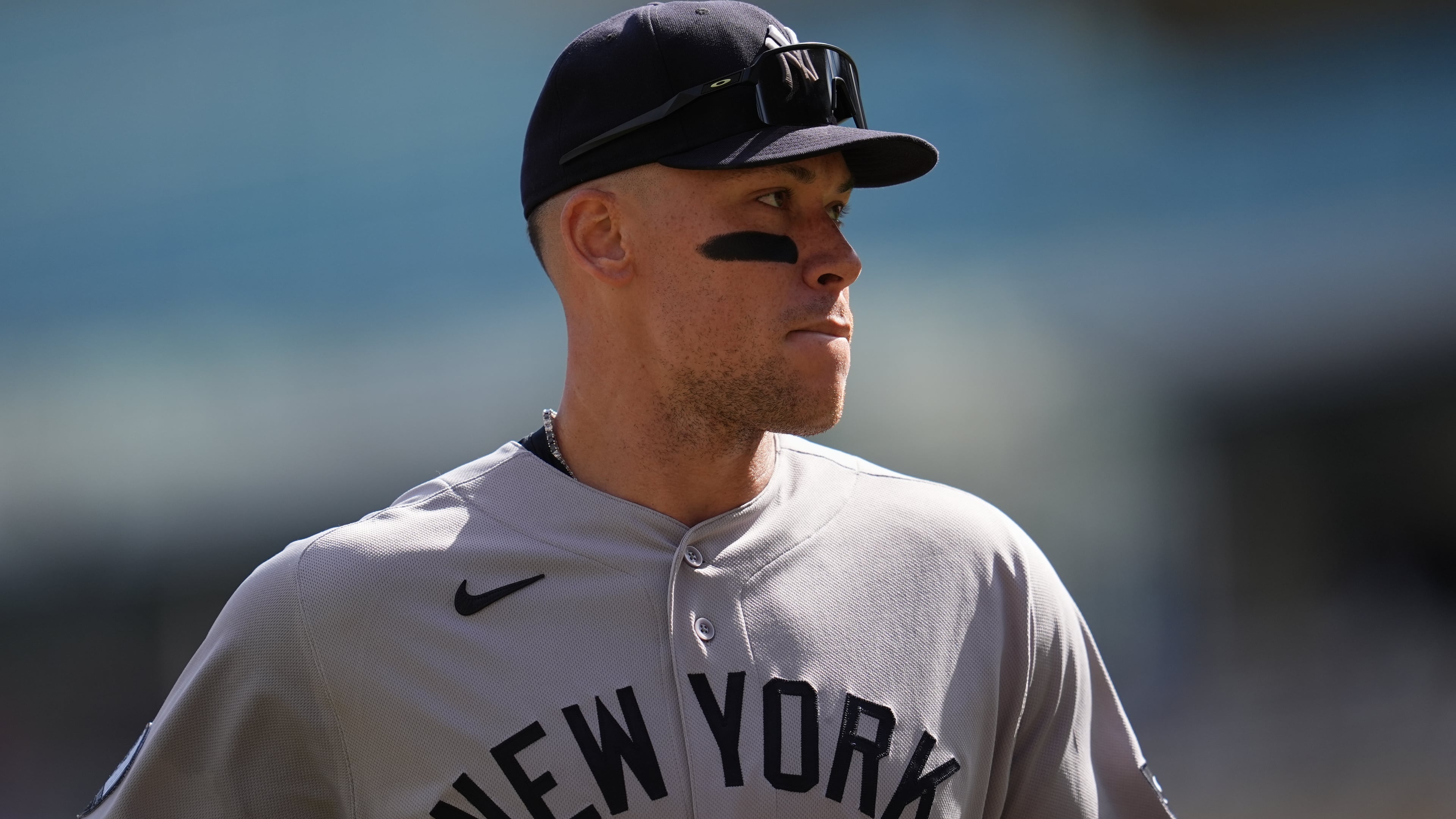 New York Yankees' Aaron Judge walks back to the dugout after the bottom of the fourth inning of a baseball game against the Minnesota Twins, Wednesday, Sept. 16, 2026, in Minneapolis. (AP Photo/Abbie Parr)