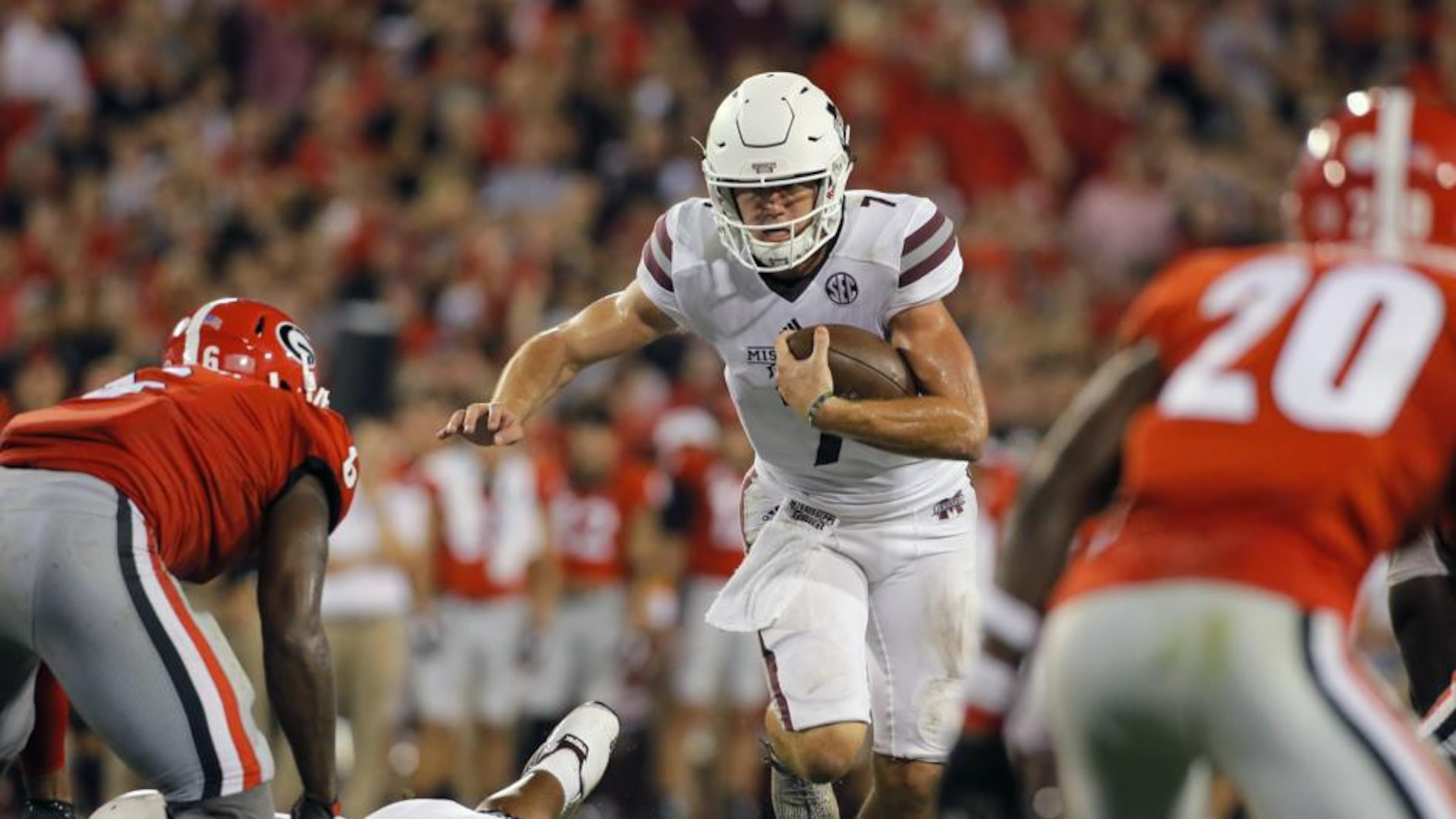 9/23/17 - Athens, GA - Mississippi State Bulldogs quarterback Nick Fitzgerald (7)First half action during a NCAA college football game in Athens, GA. UGA Bulldogs vs Mississippi State Bulldogs football. BOB ANDRES /BANDRES@AJC.COM