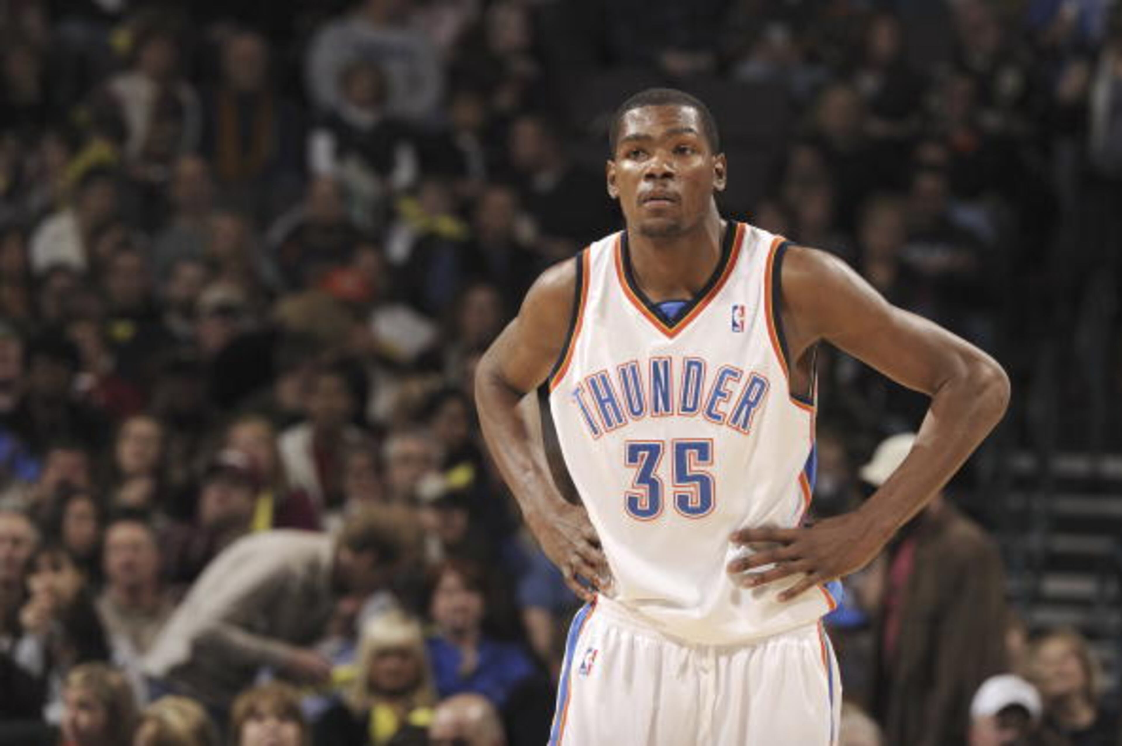 Basketball: Oklahoma City Thunder Kevin Durant (35) during game vs Indiana Pacers. Oklahoma City, OK 1/9/2010. (Photo by David E. Klutho /Sports Illustrated/Getty Images)