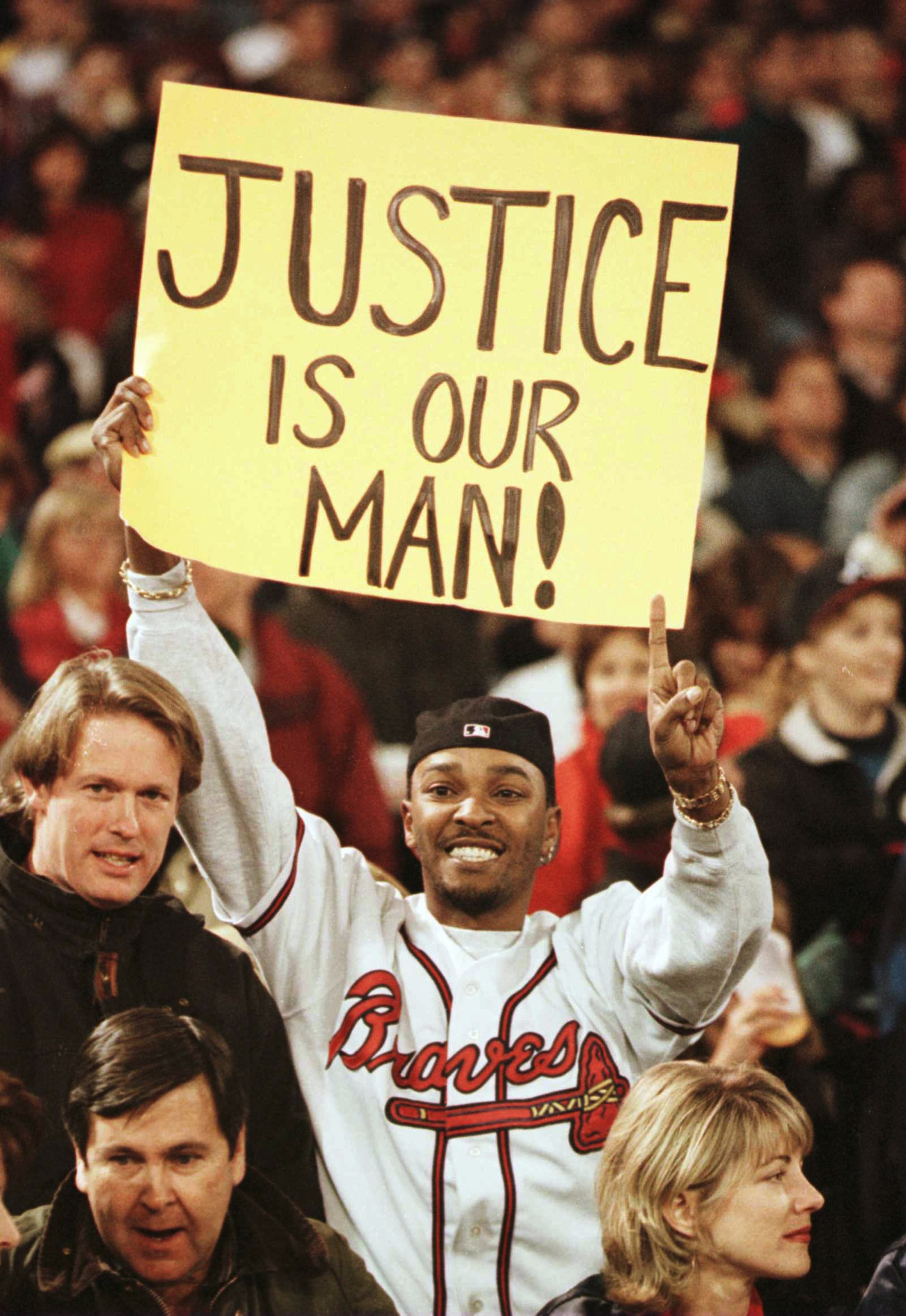 Another Braves fan showed support for Justice. (Photo by Rick Stewart/Getty Images)