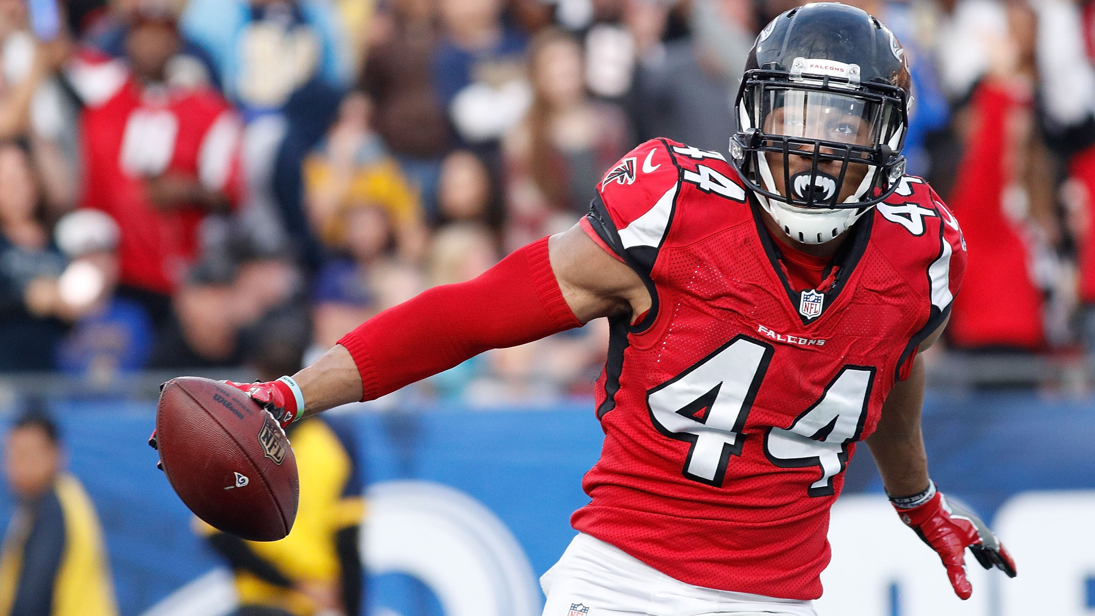 Falcons defensive end Vic Beasley Jr.