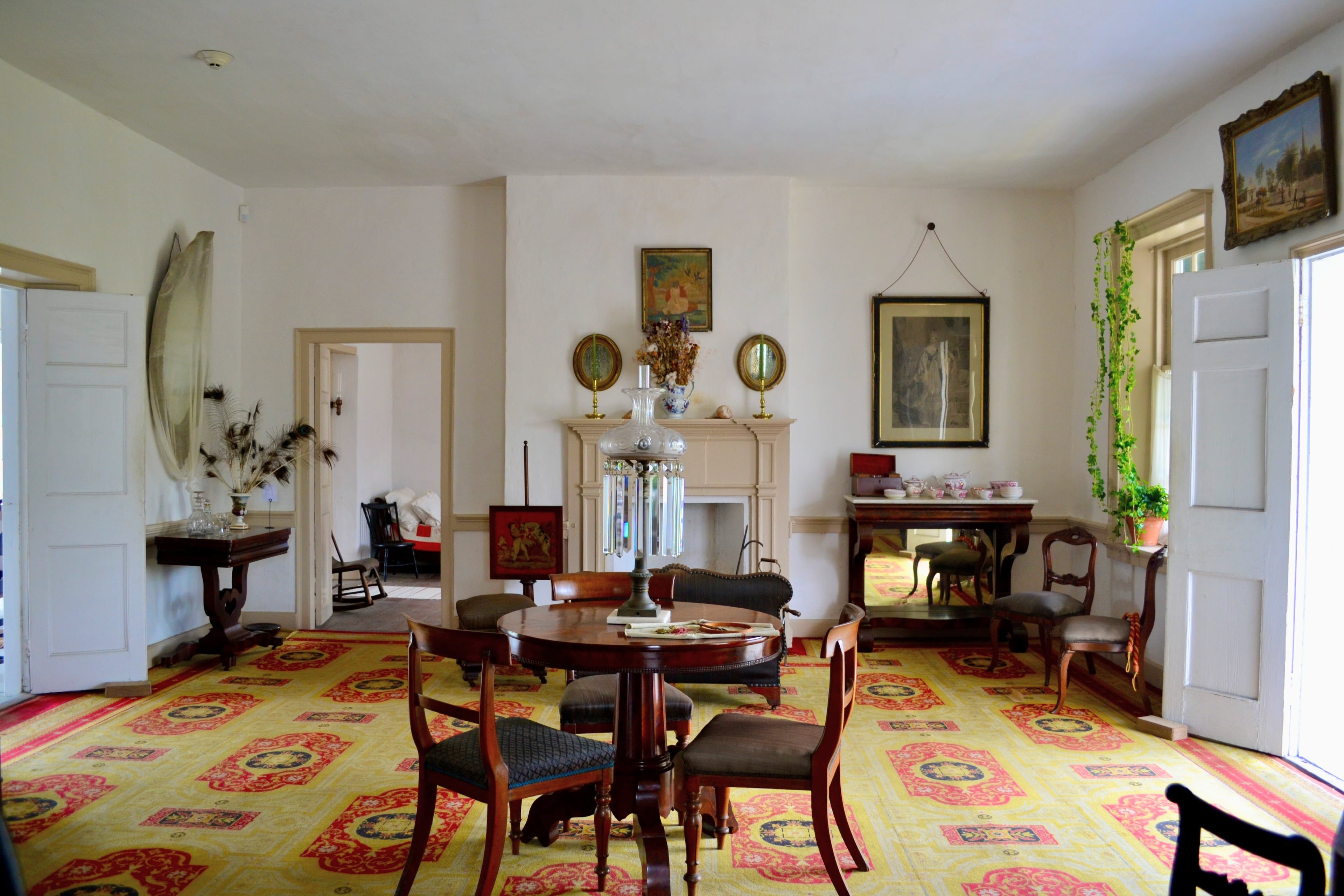 Simple furnishings and various pieces of art beautifully decorate the parlor at the Ximenez-Fatio House. The museum mainly interprets the 1830s when Florida was a U.S. territory. (Courtesy of Ximenez-Fatio House Museum/NSCDA Florida)