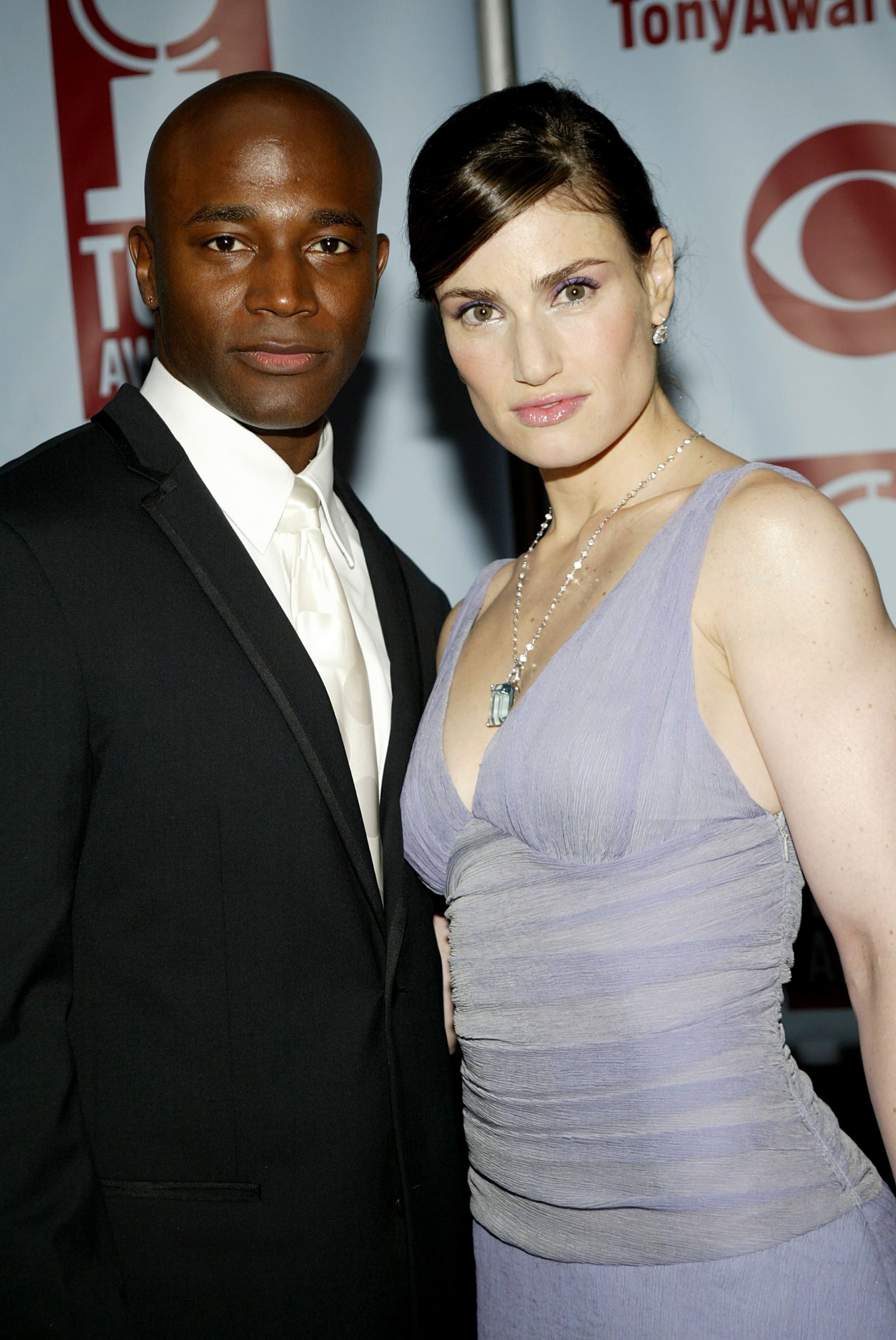 NEW YORK - JUNE 6: (HOLLYWOOD REPORTER OUT) Actor Taye Diggs and actress Idina Menzel attends the "58th Annual Tony Awards" at Radio City Music Hall on June 6, 2004 in New York City. The Tony Awards are presented by the League of American Theatres and Producers and the American Theatre Wing. (Photo by Evan Agostini/Getty Images)