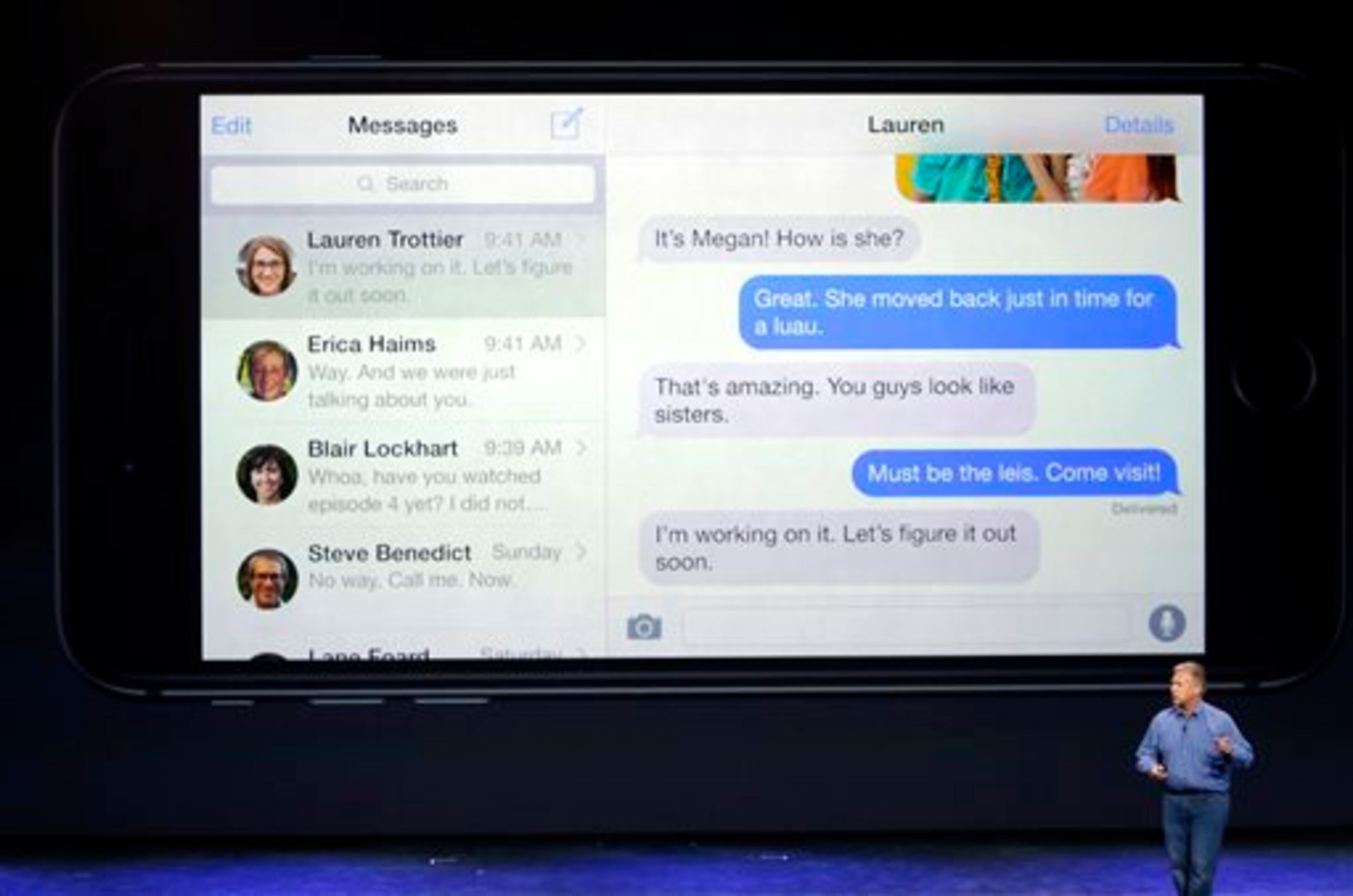 Phil Schiller, Apple's senior vice president of worldwide product marketing, discusses messaging on the new iPhone 6 and iPhone 6 plus on Tuesday, Sept. 9, 2014, in Cupertino, Calif. (AP Photo/Marcio Jose Sanchez)