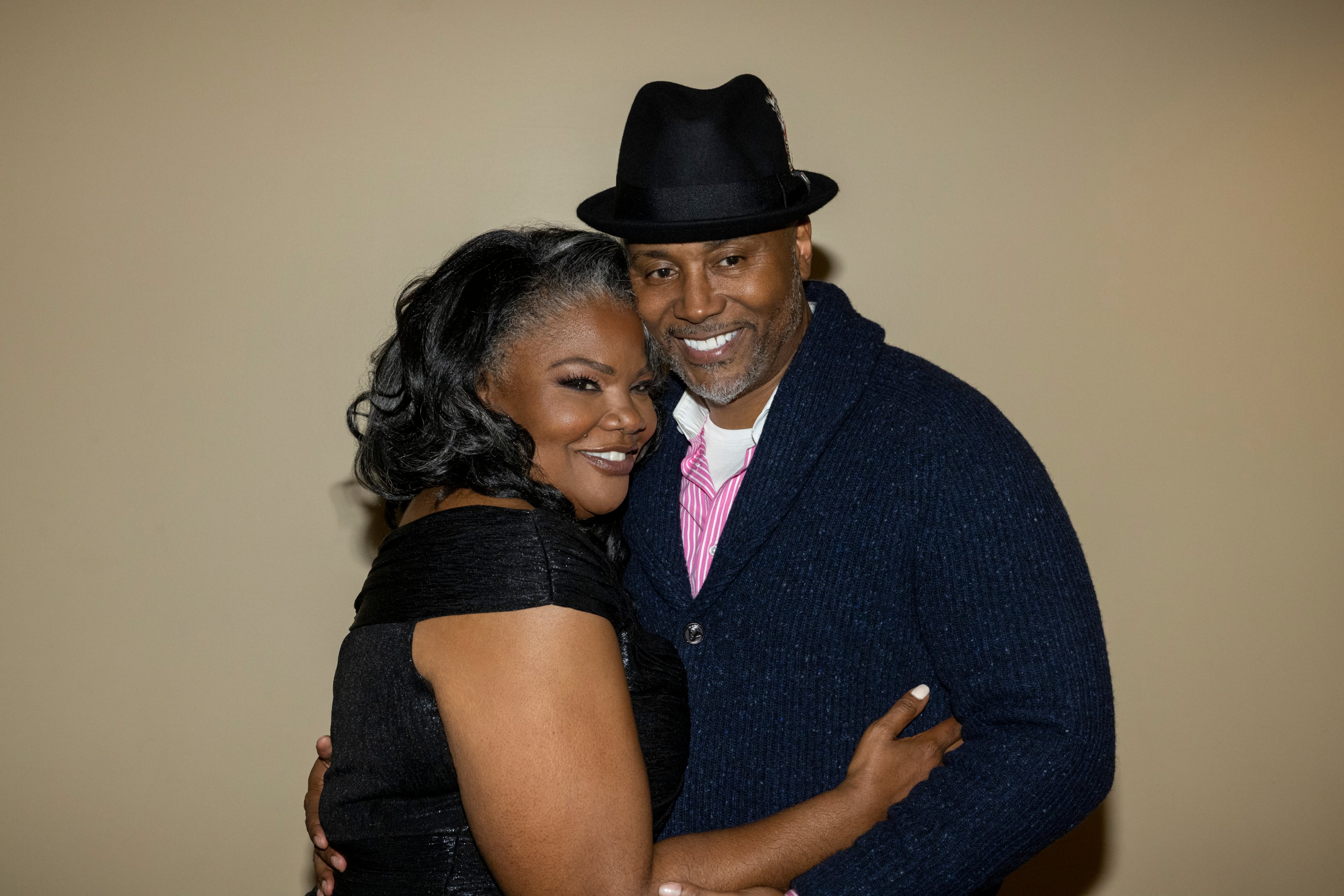 (L to R) Mo’Nique, Sidney Hicks in "My Name is Mo’Nique." Cr. John Washington Jr./Netflix © 2022