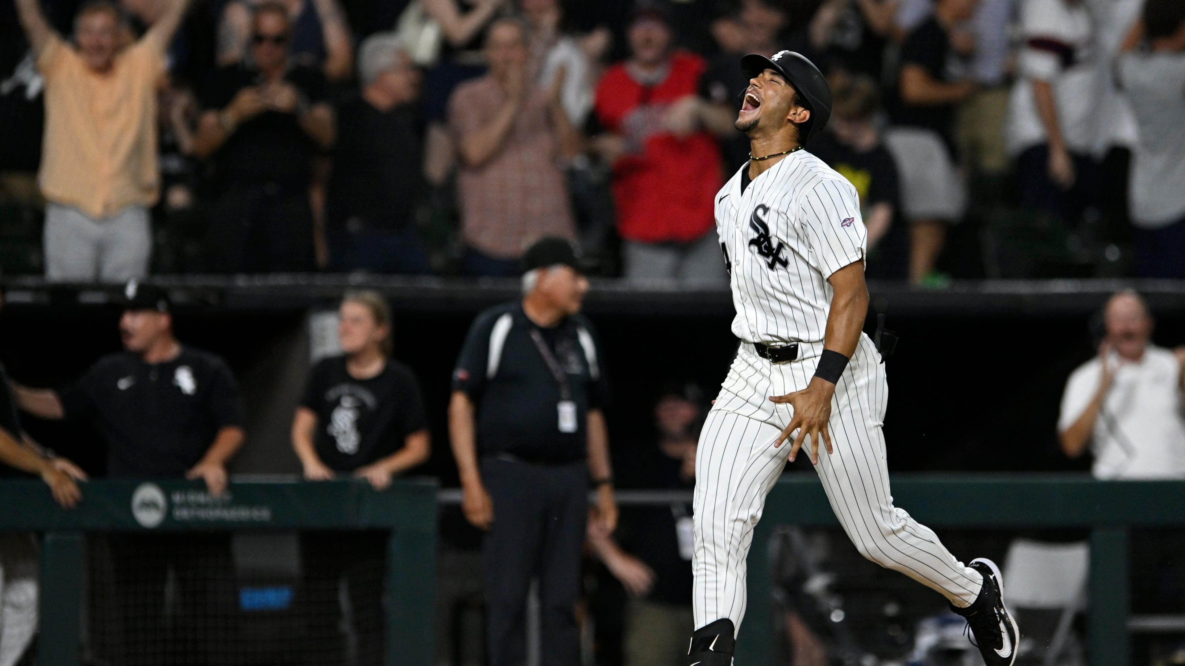 Chicago White Sox's Braden Montgomery celebrates after hitting a walk-off two-run home in the 10th inning of a baseball game against the Atlanta Braves in Chicago, Tuesday, June 9, 2026. (AP Photo/Paul Beaty)