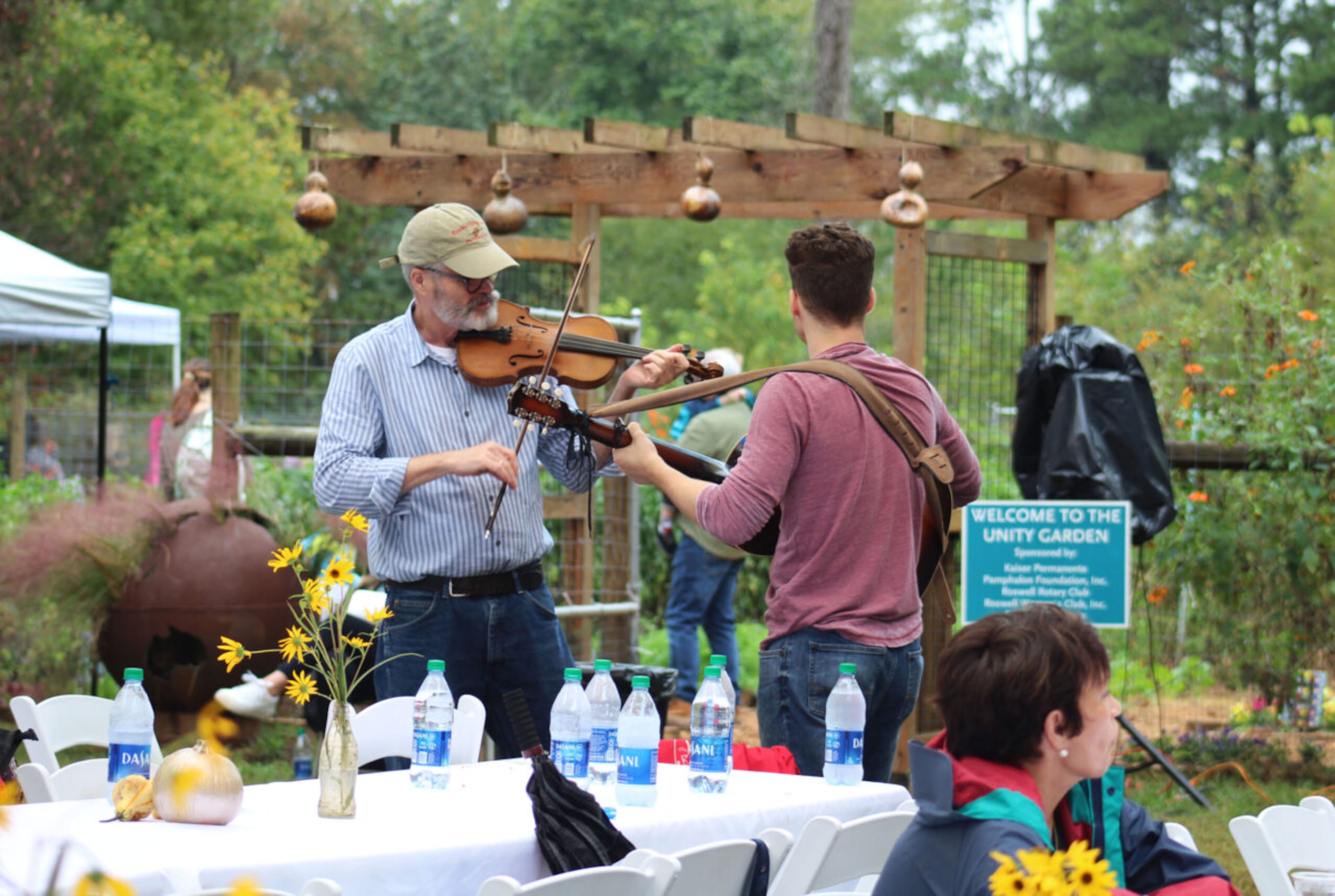 Chattahoochee Nature Center’s Harvest on the Hooch includes food, craft beer, live bluegrass music and family-friendly activities. (Courtesy of Chattahoochee Nature Center)