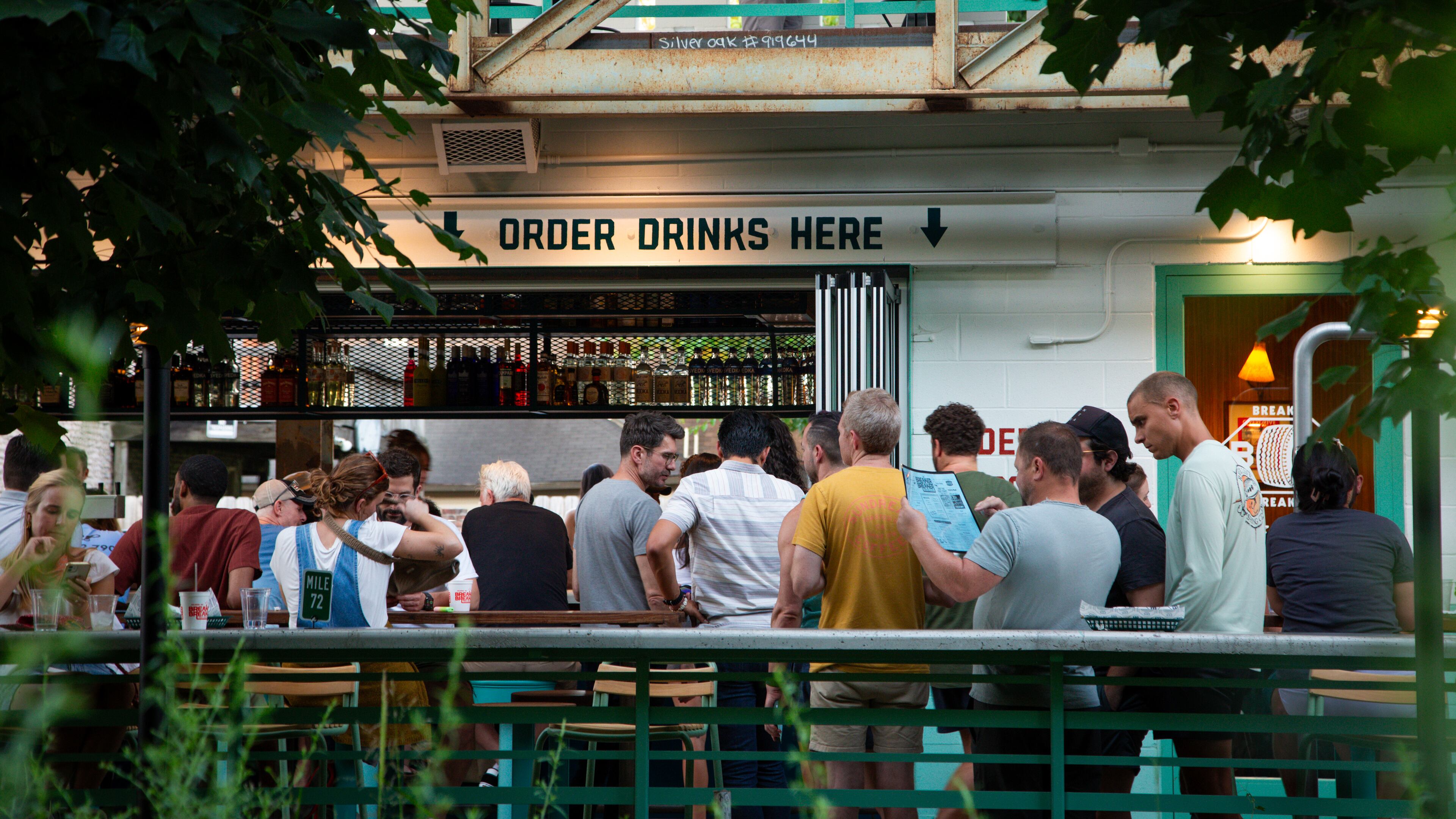 Breaker Breaker features an outdoor bar. Courtesy of Justin Dombrowski and Naomi Smith