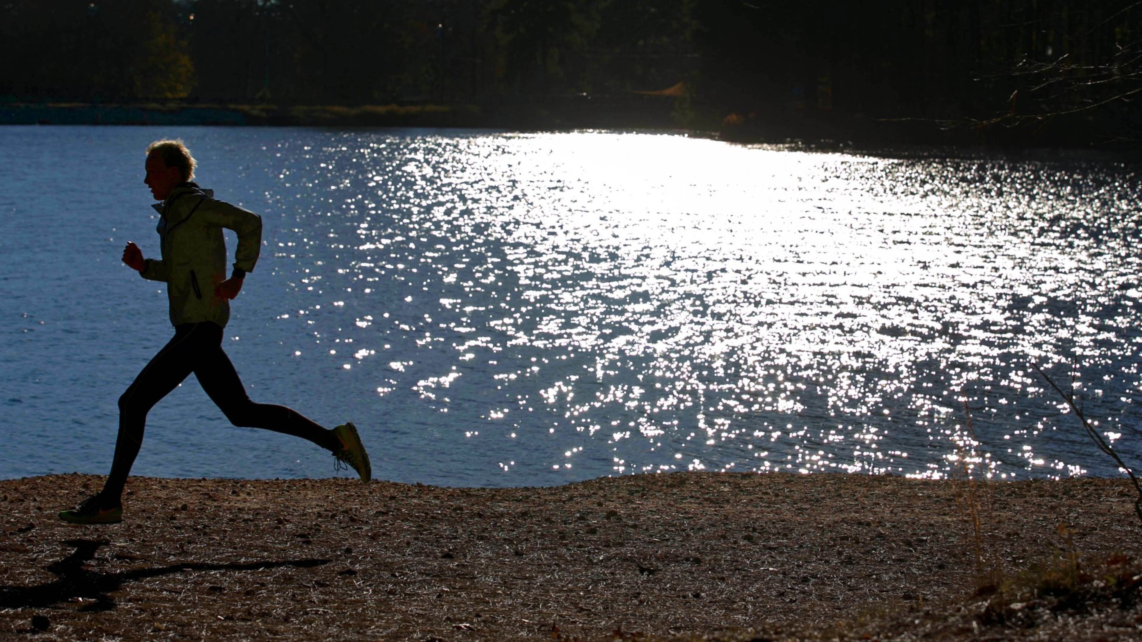 18-year-old Darr Smith, of Atlanta, is shown running at Murphey Candler Park Thursday December 15, 2016, in Atlanta, Ga.