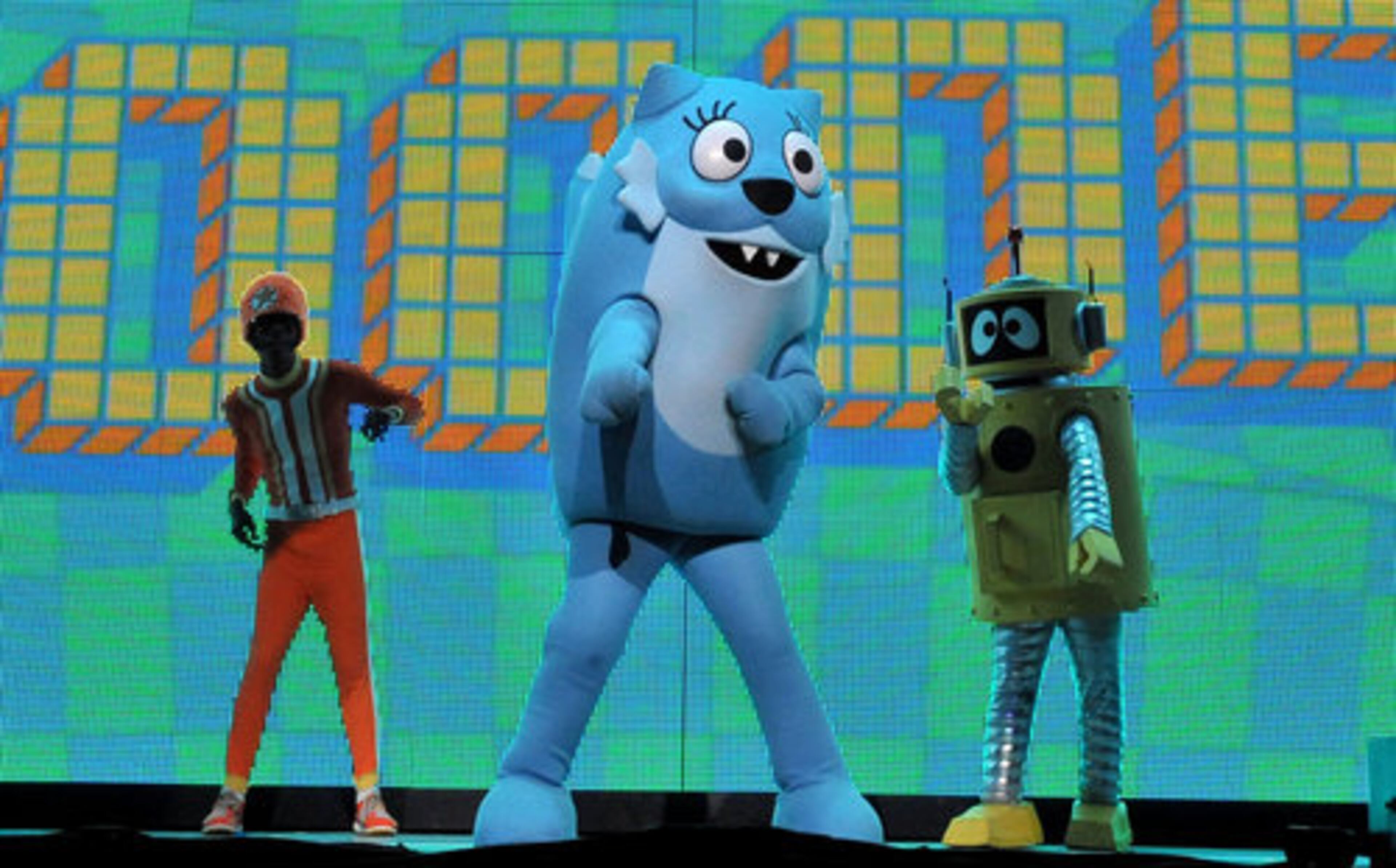 Toodee is introduced. Toodee is funny, smart and athletic with a tendency to make mischief.