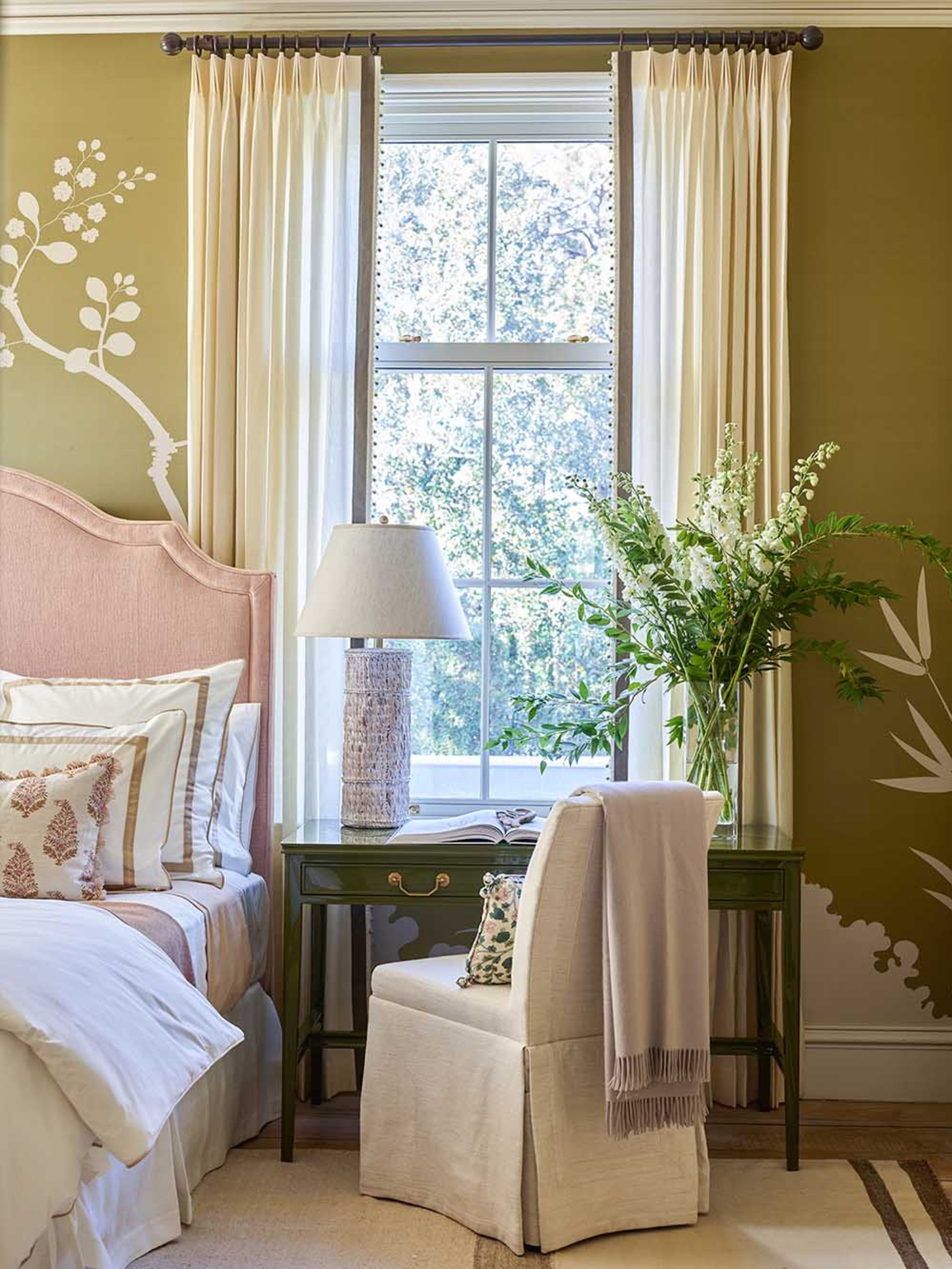 Here is a look at Flower Magazine's Atlanta showhouse.
Courtesy of Flower Magazine